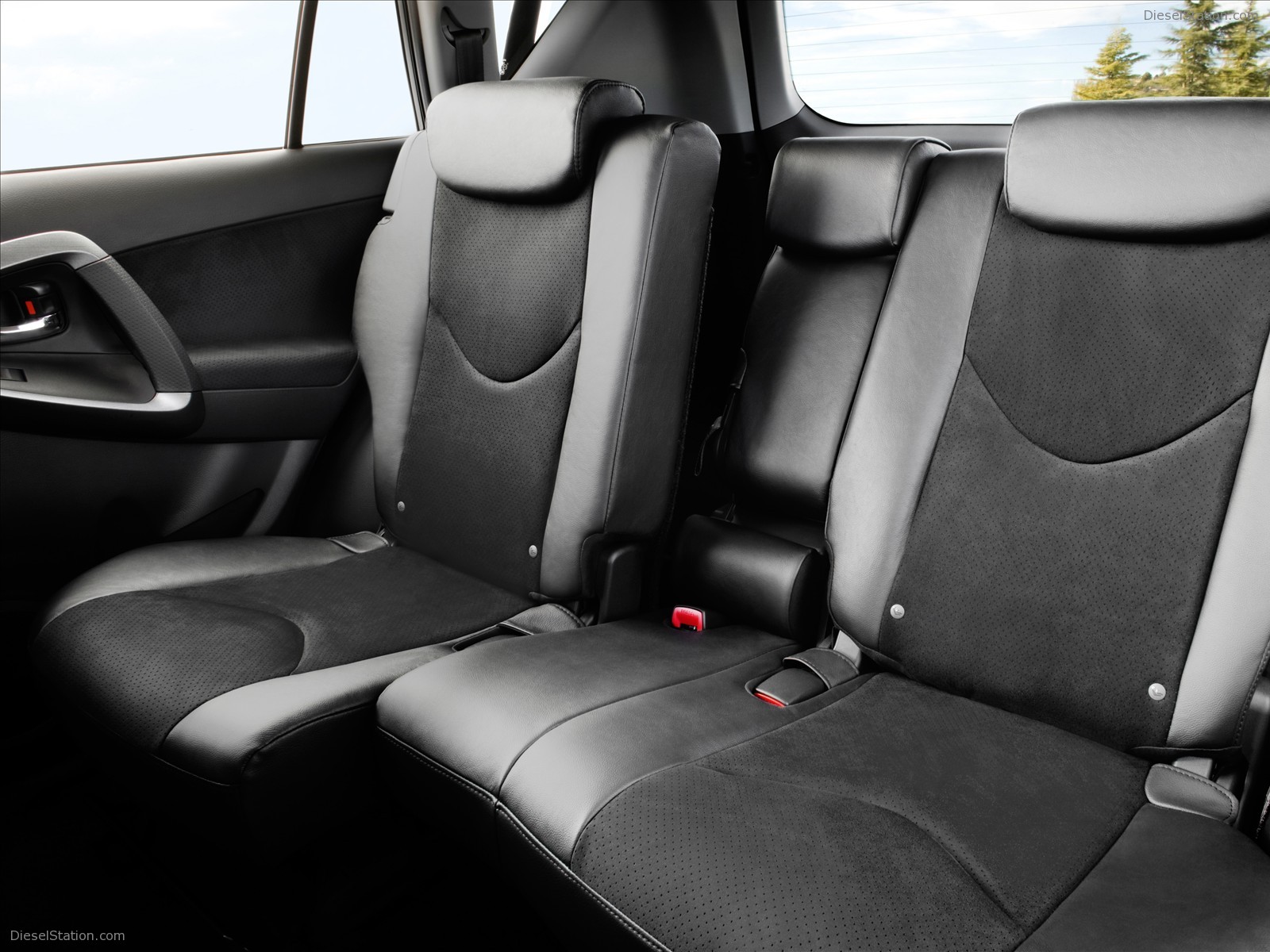 Toyota RAV4 2010