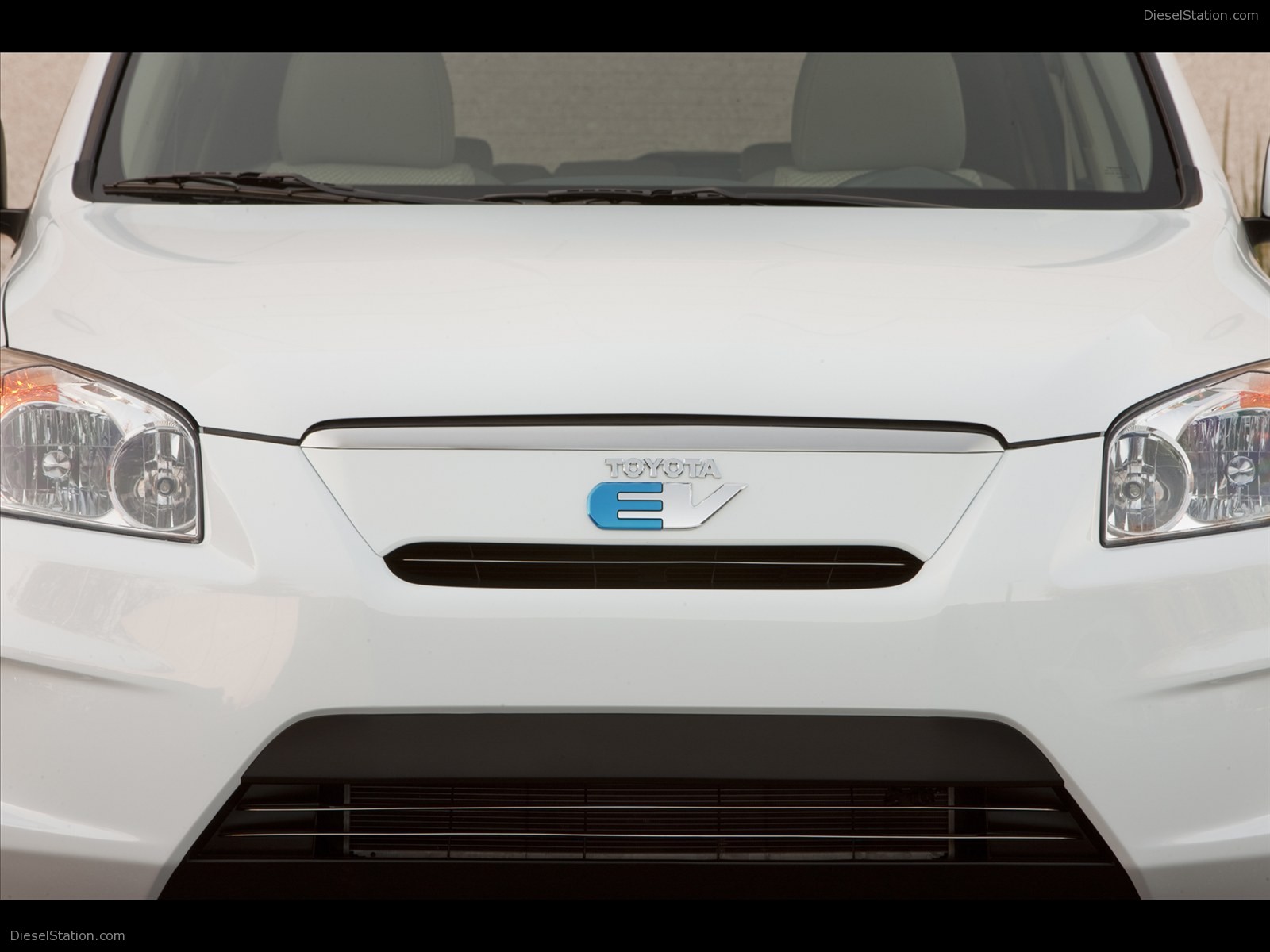 Toyota RAV4 EV Concept 2010