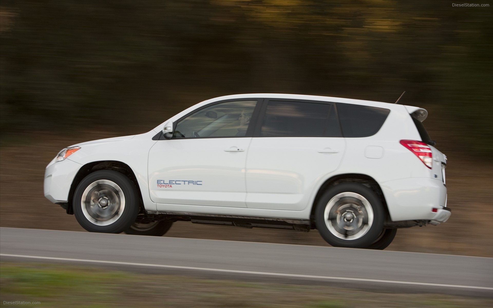 Toyota RAV4 EV Concept 2010