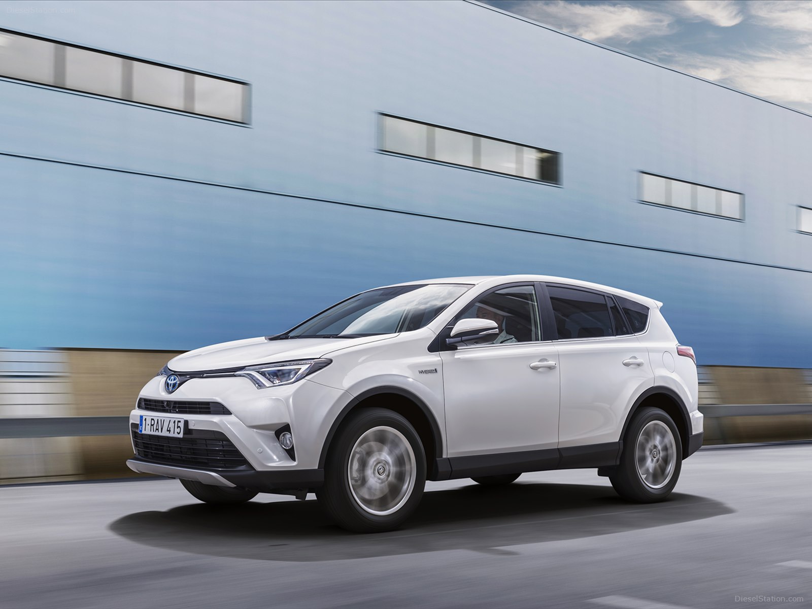 Toyota RAV4 Hybrid 2016