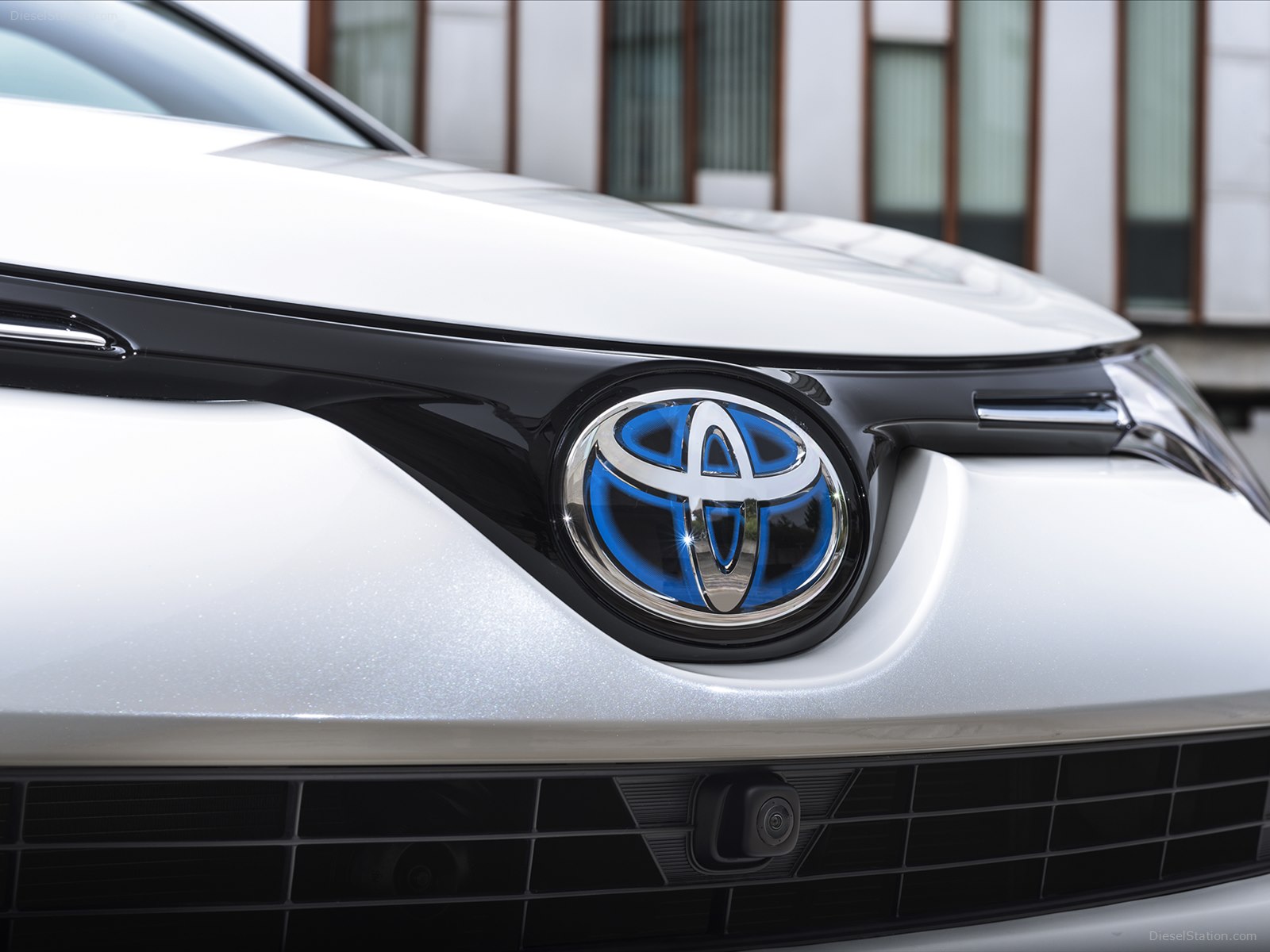 Toyota RAV4 Hybrid 2016