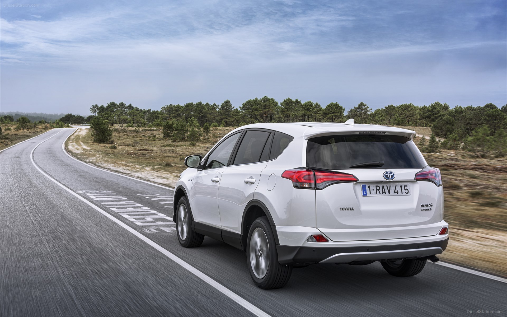 Toyota RAV4 Hybrid 2016