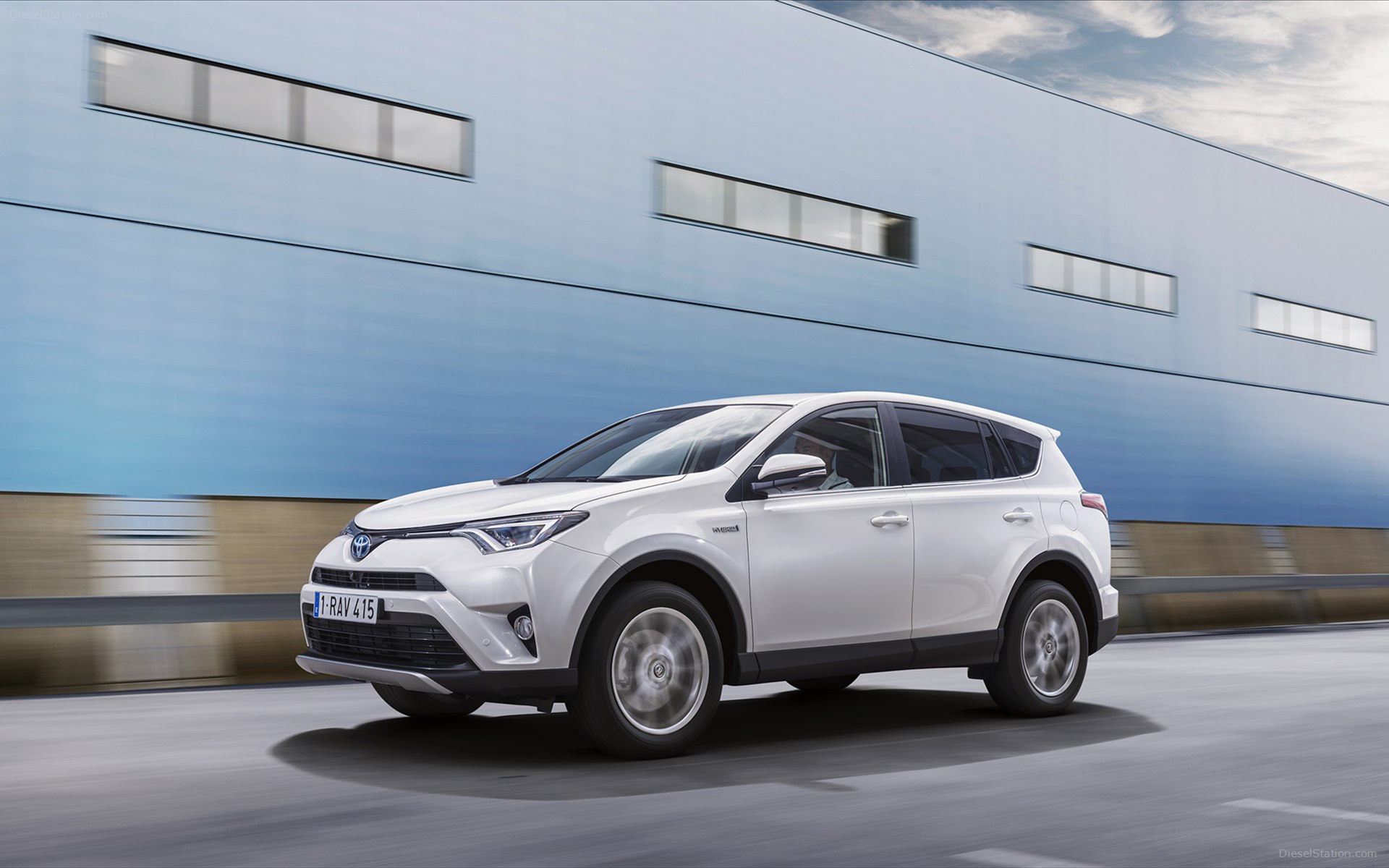 Toyota RAV4 Hybrid 2016