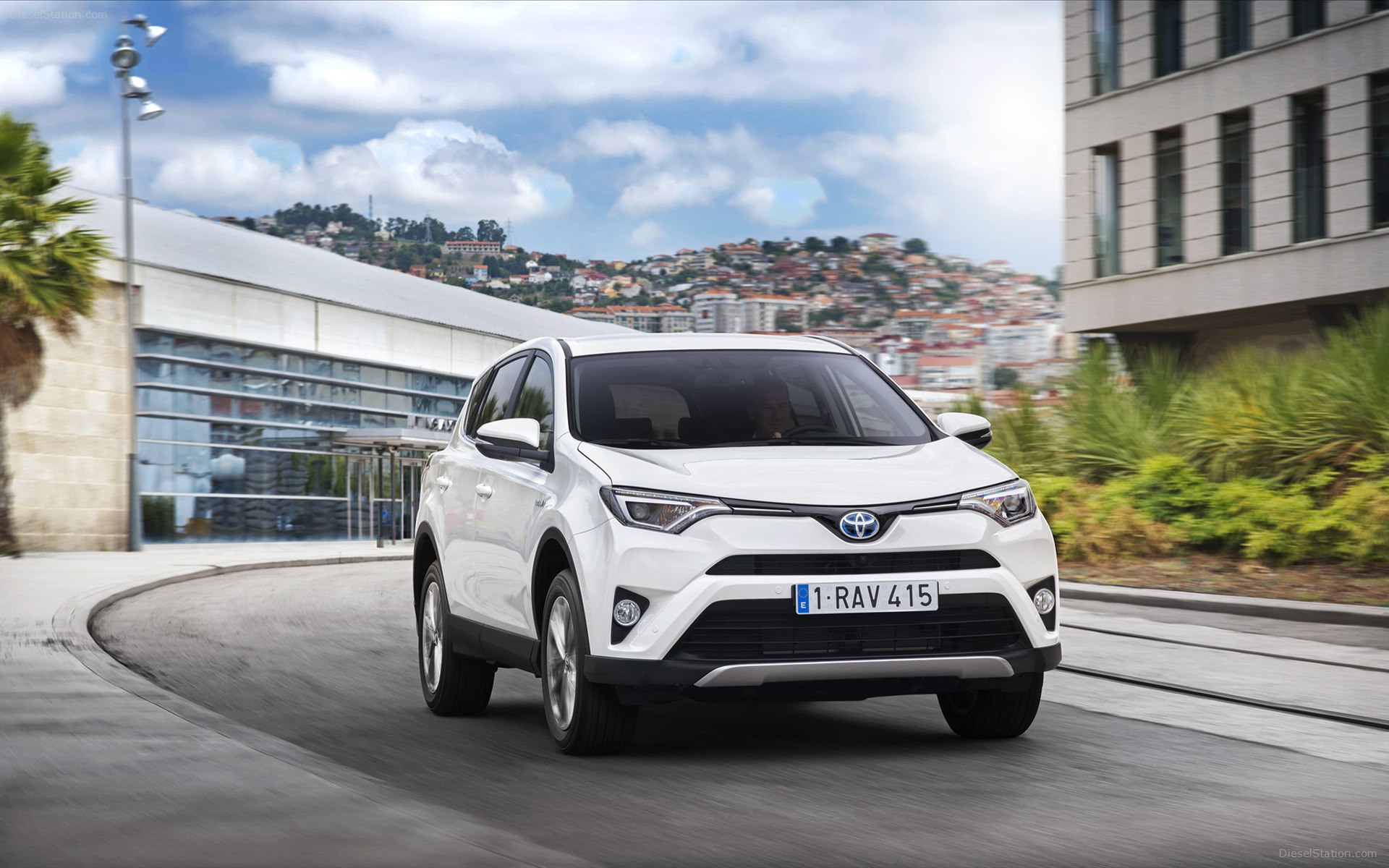 Toyota RAV4 Hybrid 2016