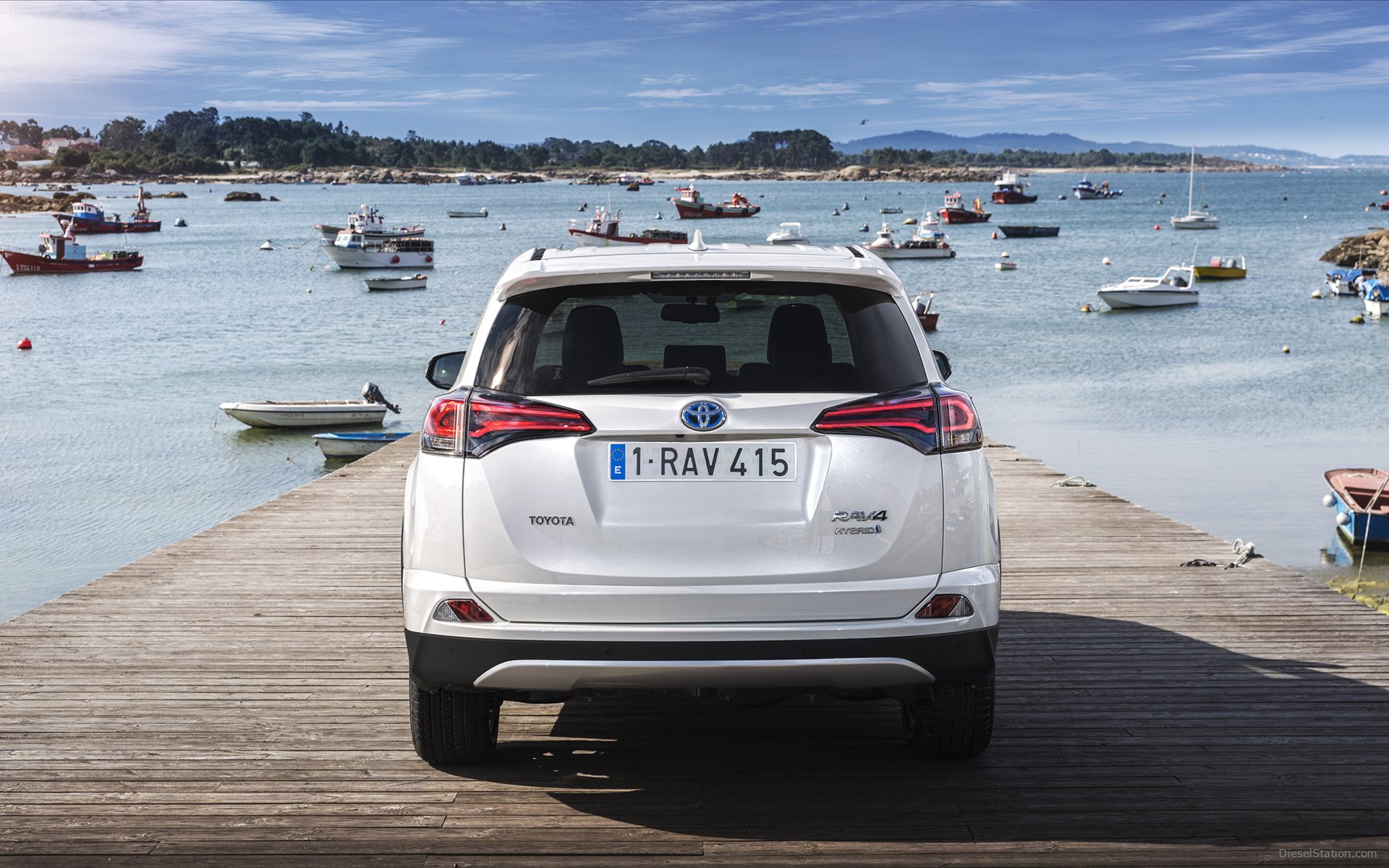 Toyota RAV4 Hybrid 2016