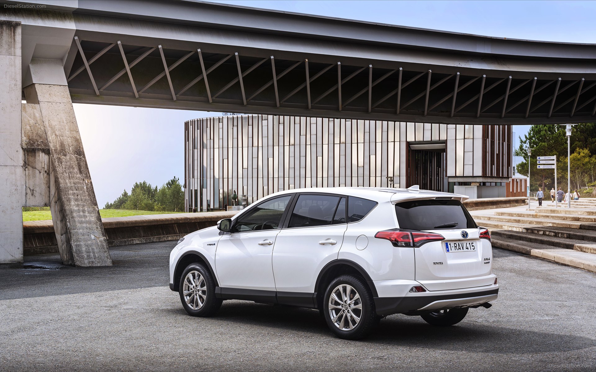Toyota RAV4 Hybrid 2016