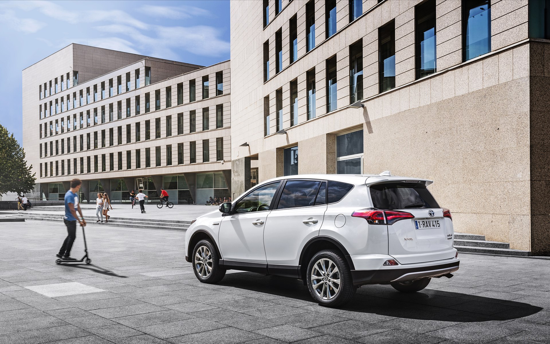 Toyota RAV4 Hybrid 2016