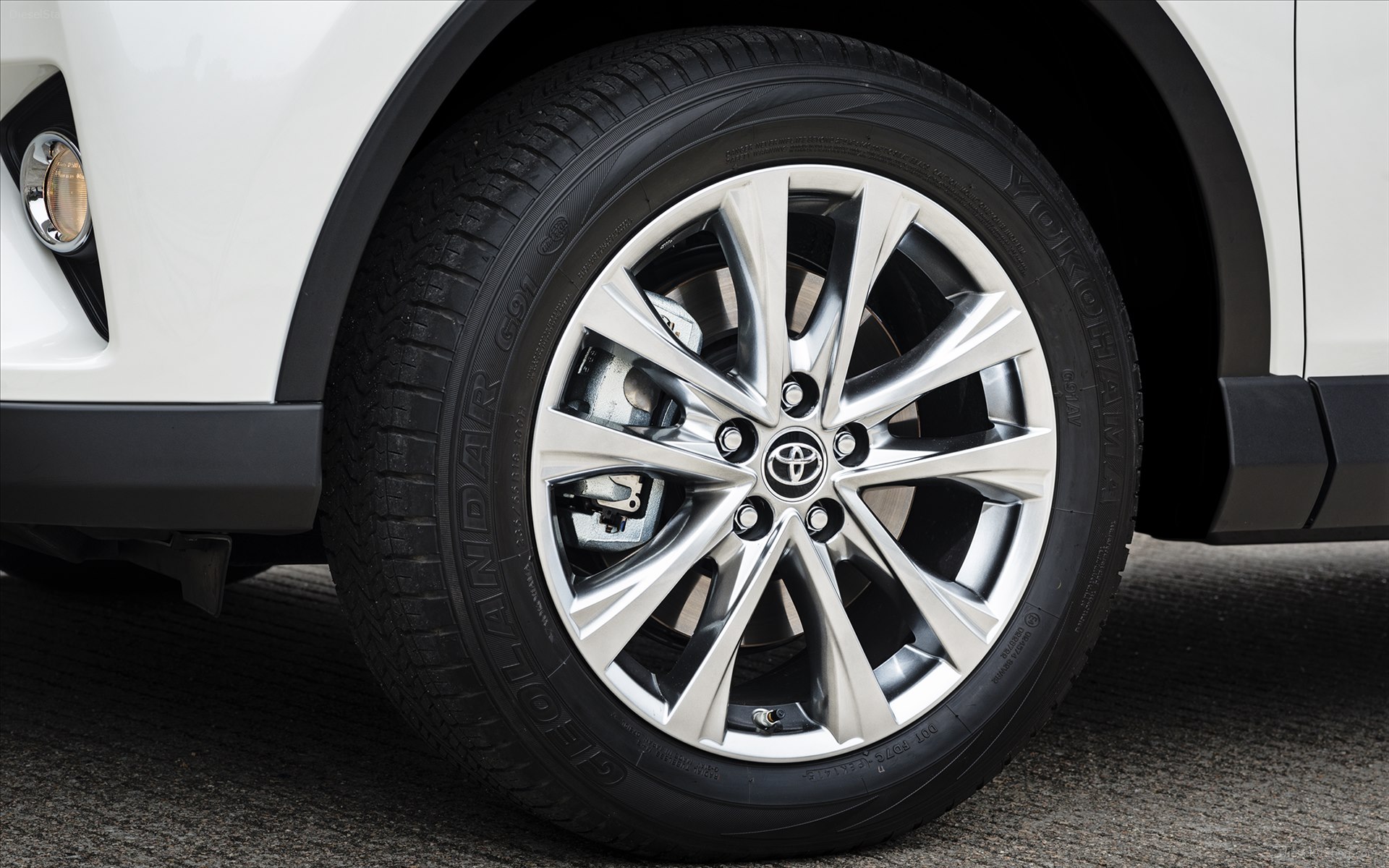 Toyota RAV4 Hybrid 2016