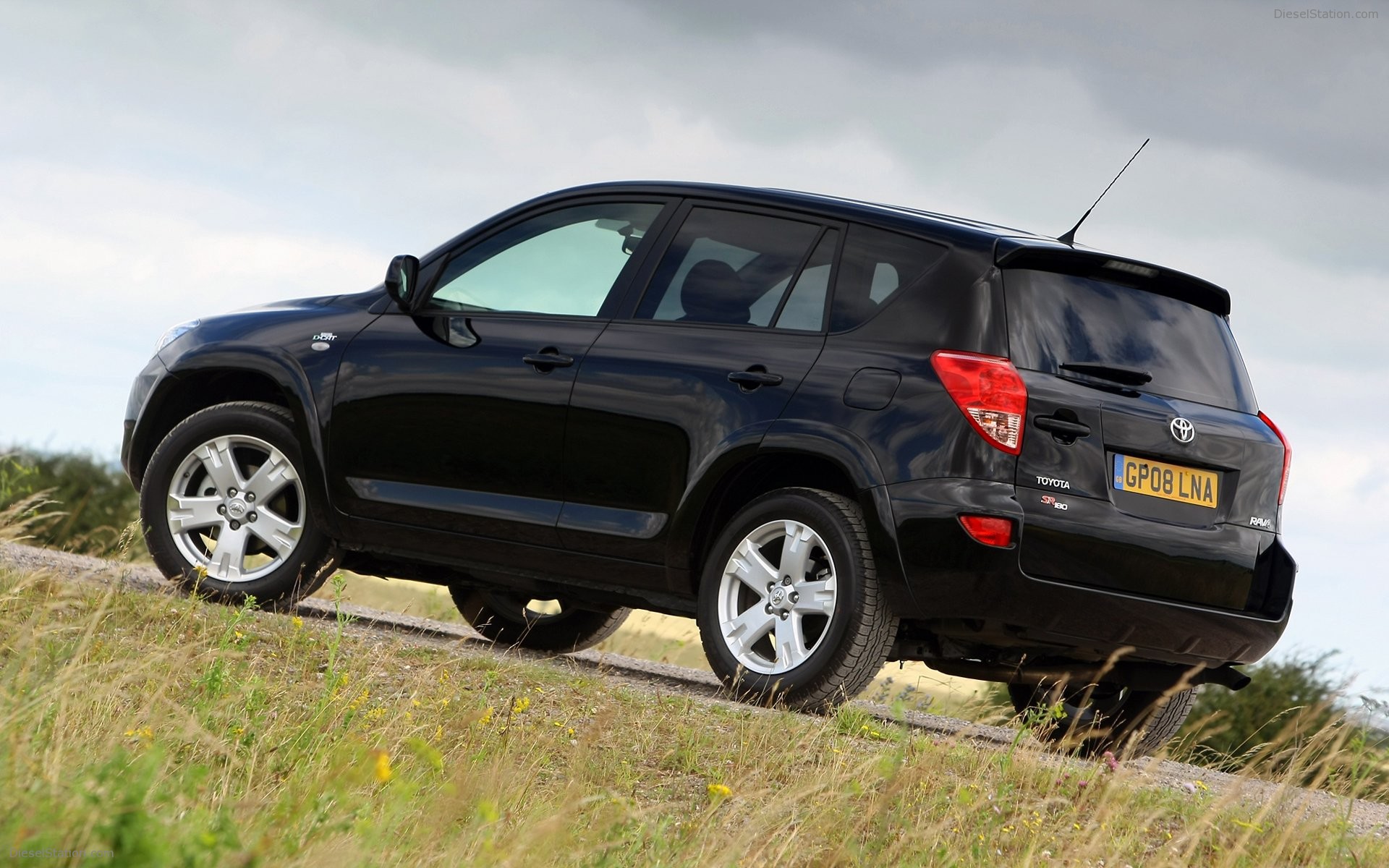 Toyota Rav4 SR180