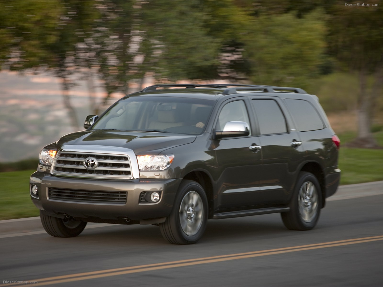Toyota Sequoia 2011