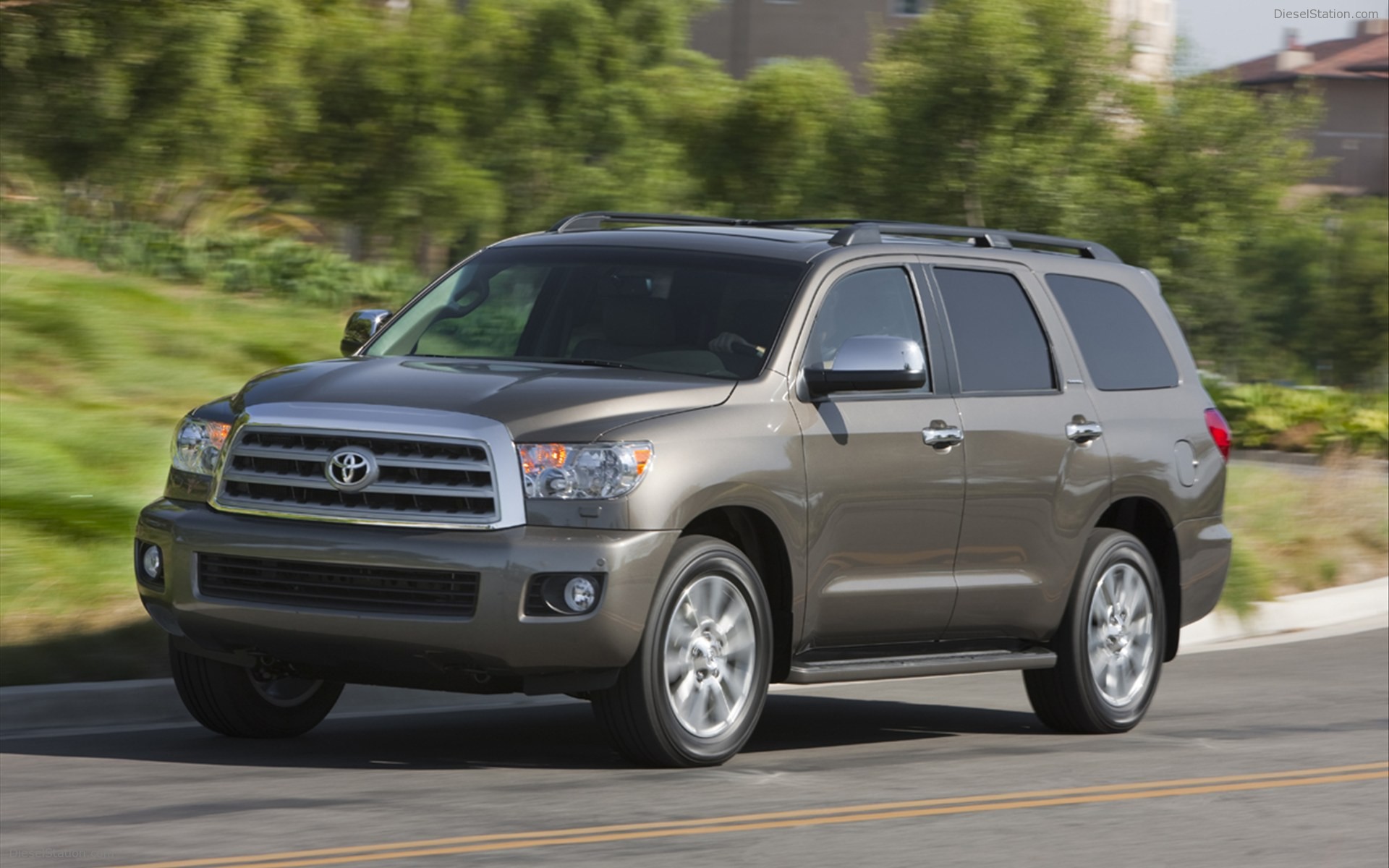 Toyota Sequoia 2011