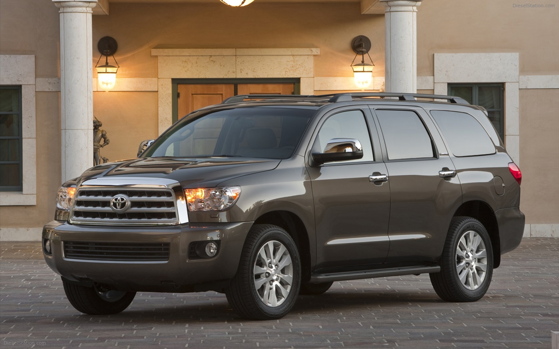 Toyota Sequoia 2011