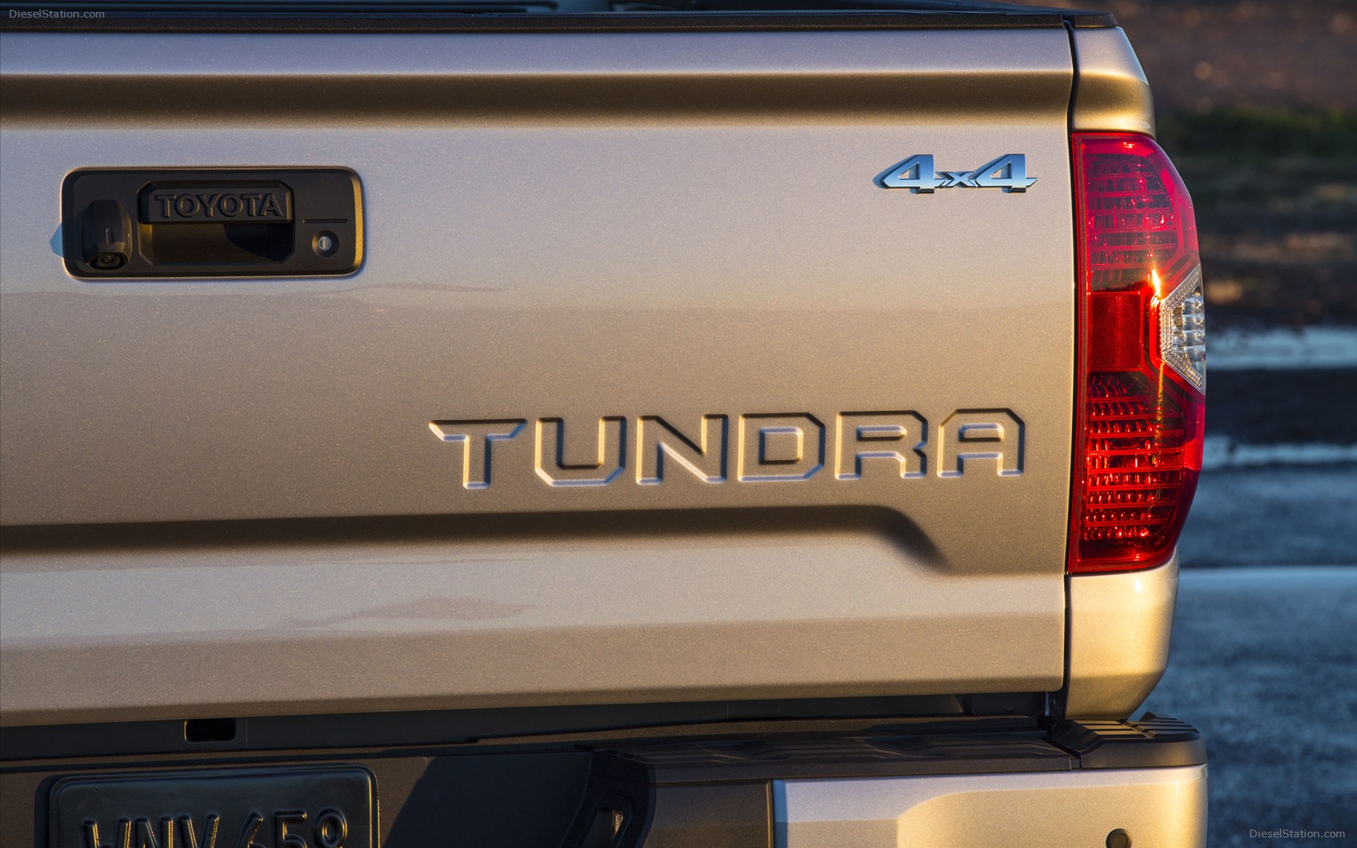 Toyota Tundra 2014