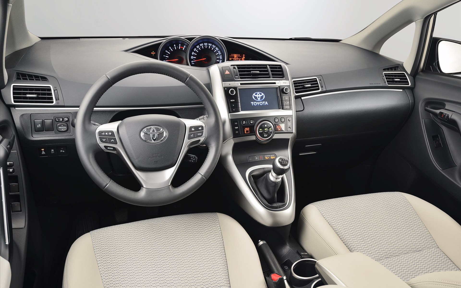 Toyota Verso 2014