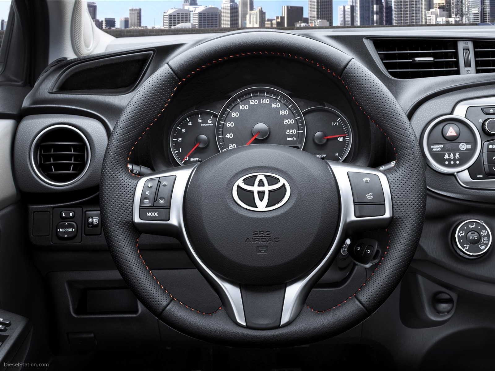 Toyota Yaris 2012