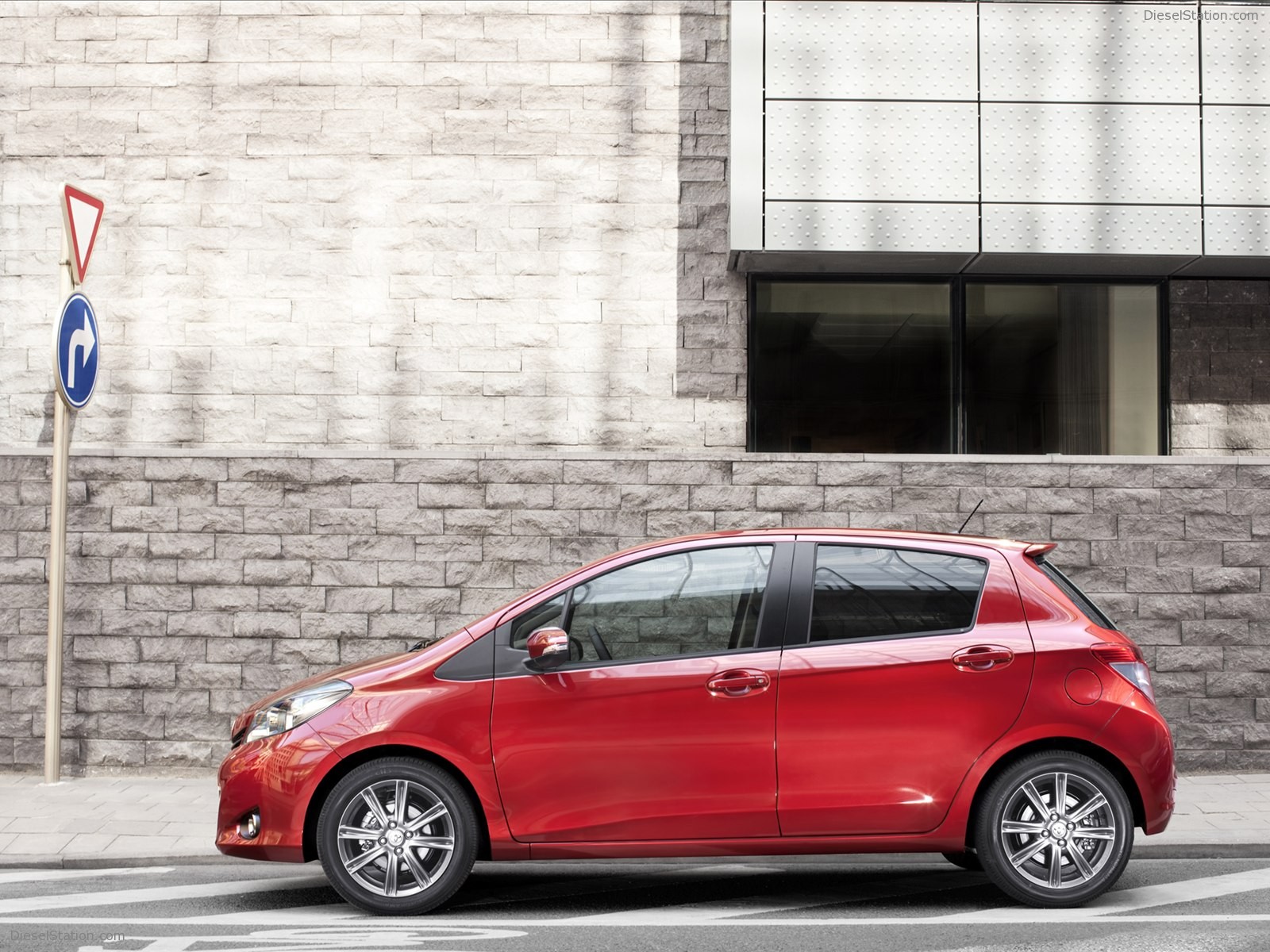 Toyota Yaris 2012