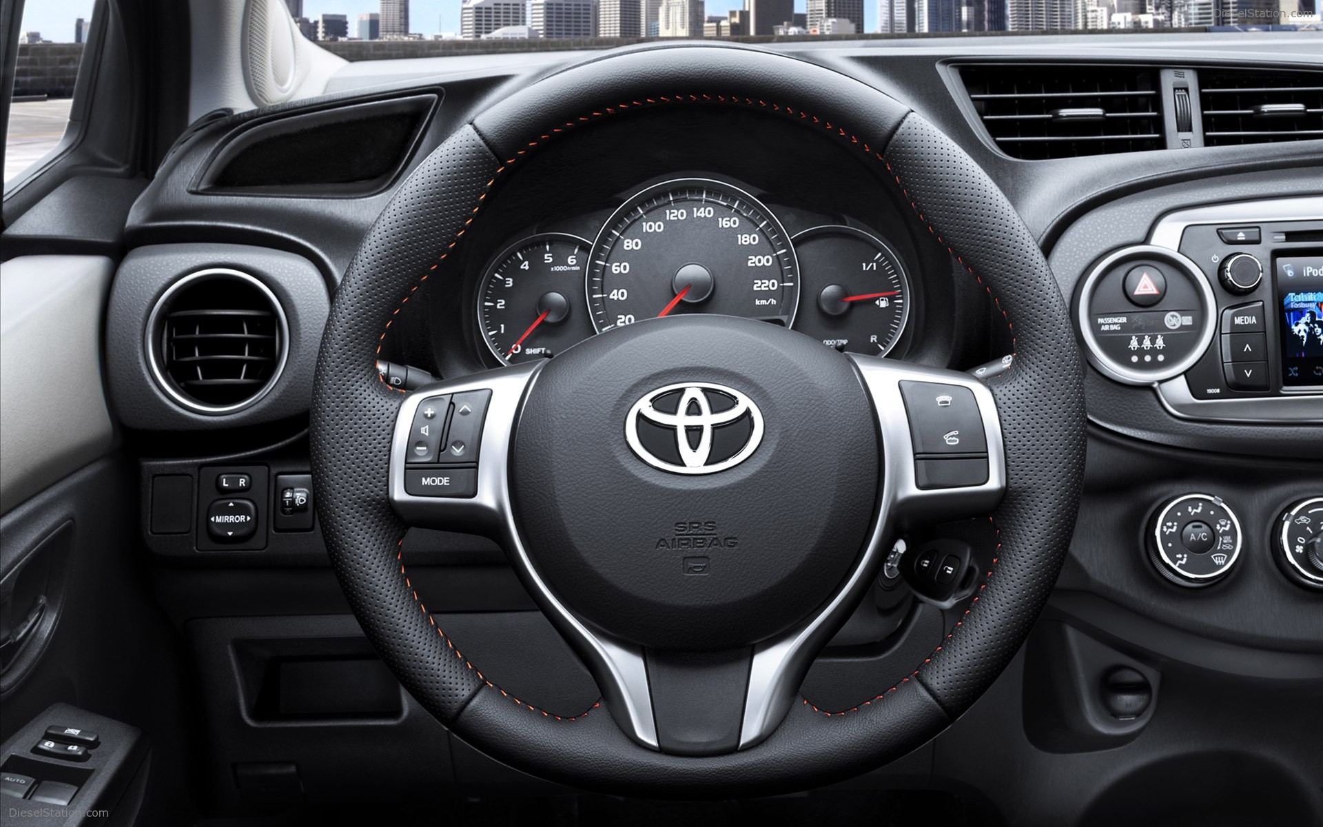 Toyota Yaris 2012