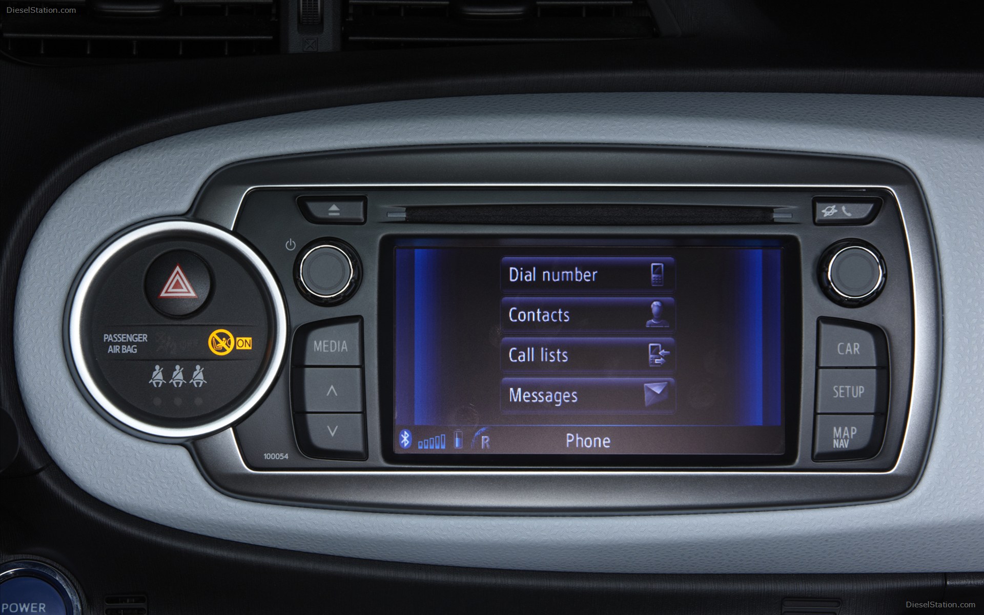 Toyota Yaris Hybrid 2013