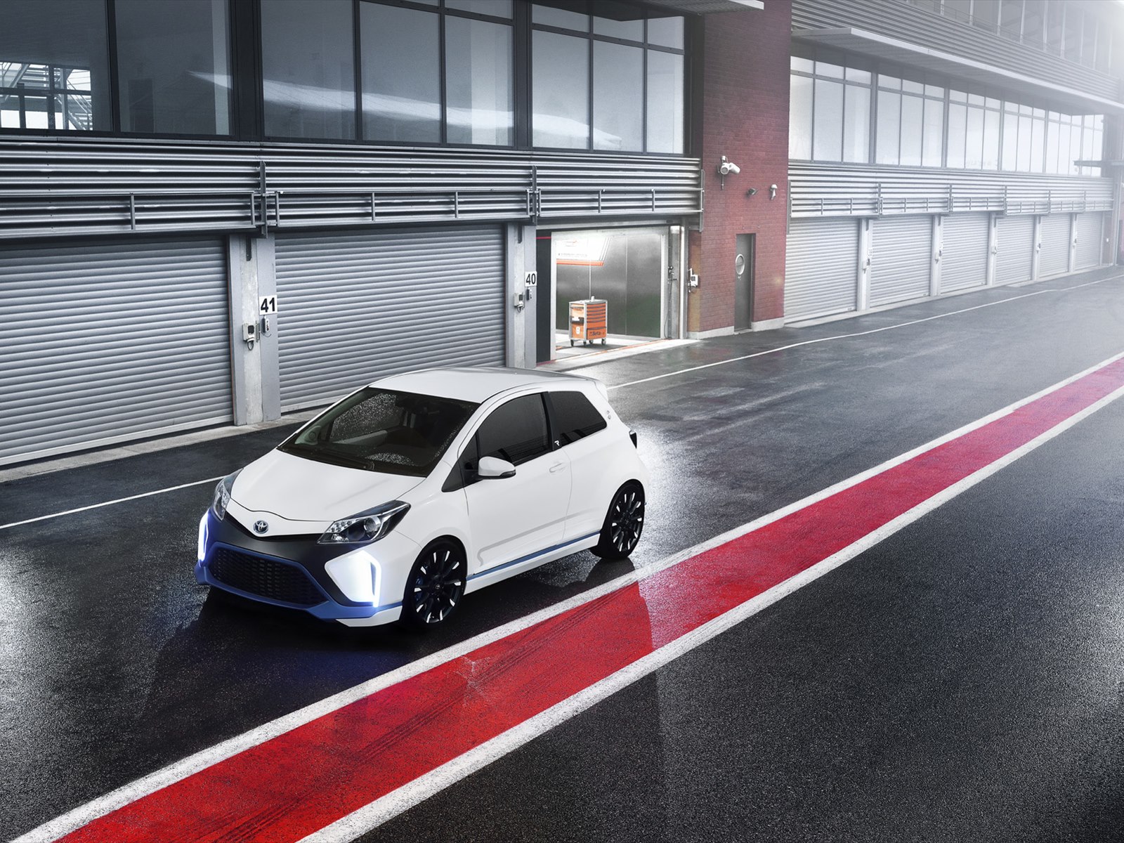 Toyota Yaris Hybrid-R Concept 2013