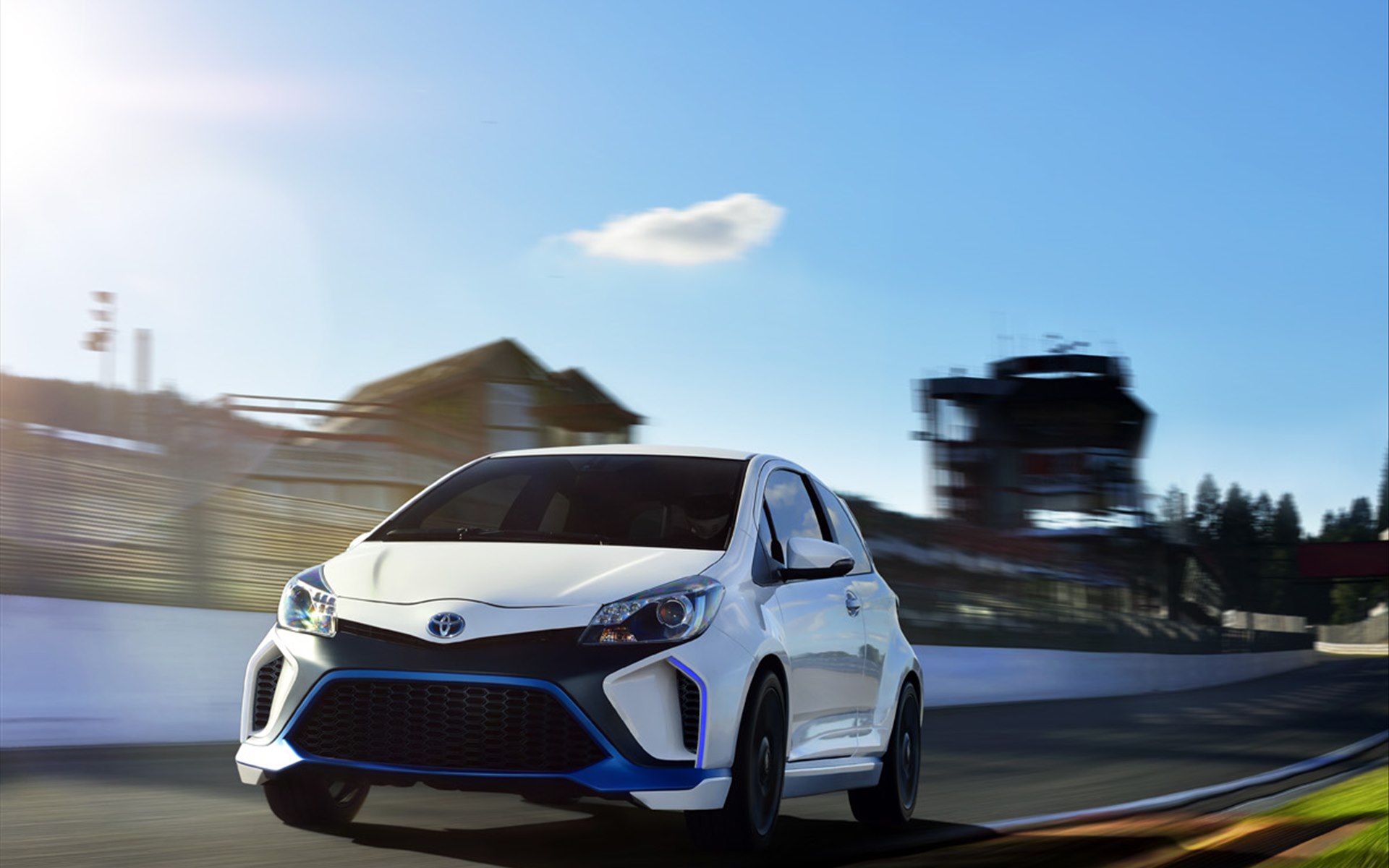 Toyota Yaris Hybrid-R Concept 2013