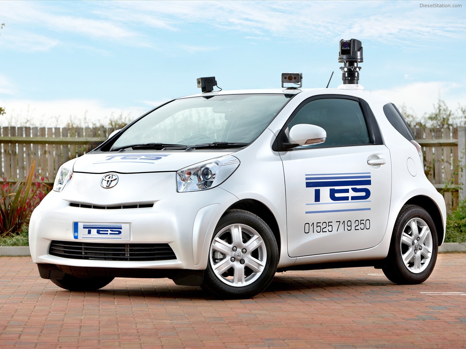 2010 Toyota iQ surveillance Car