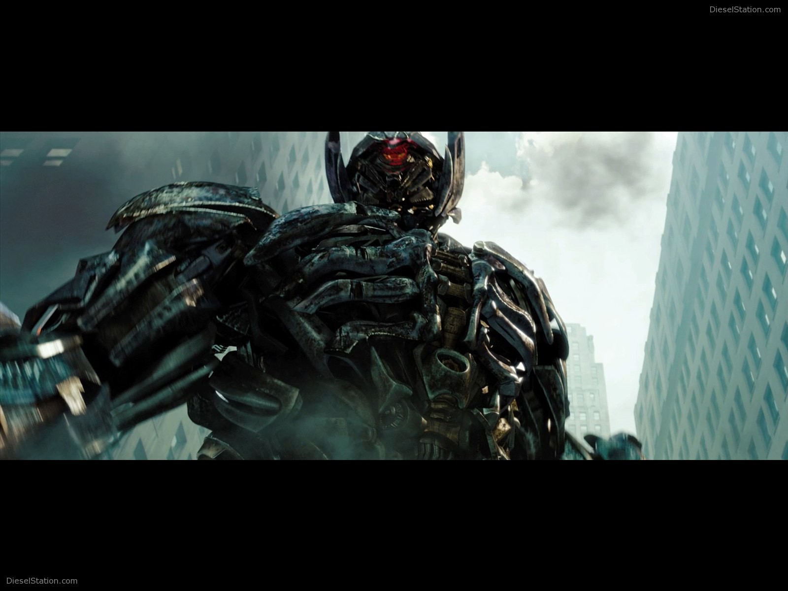 Transformers 3 - Dark Of The Moon 2011