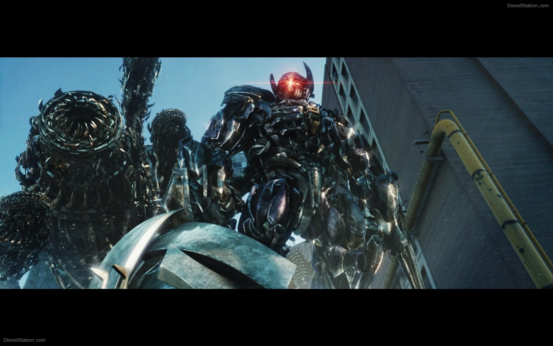 Transformers 3 - Dark Of The Moon 2011