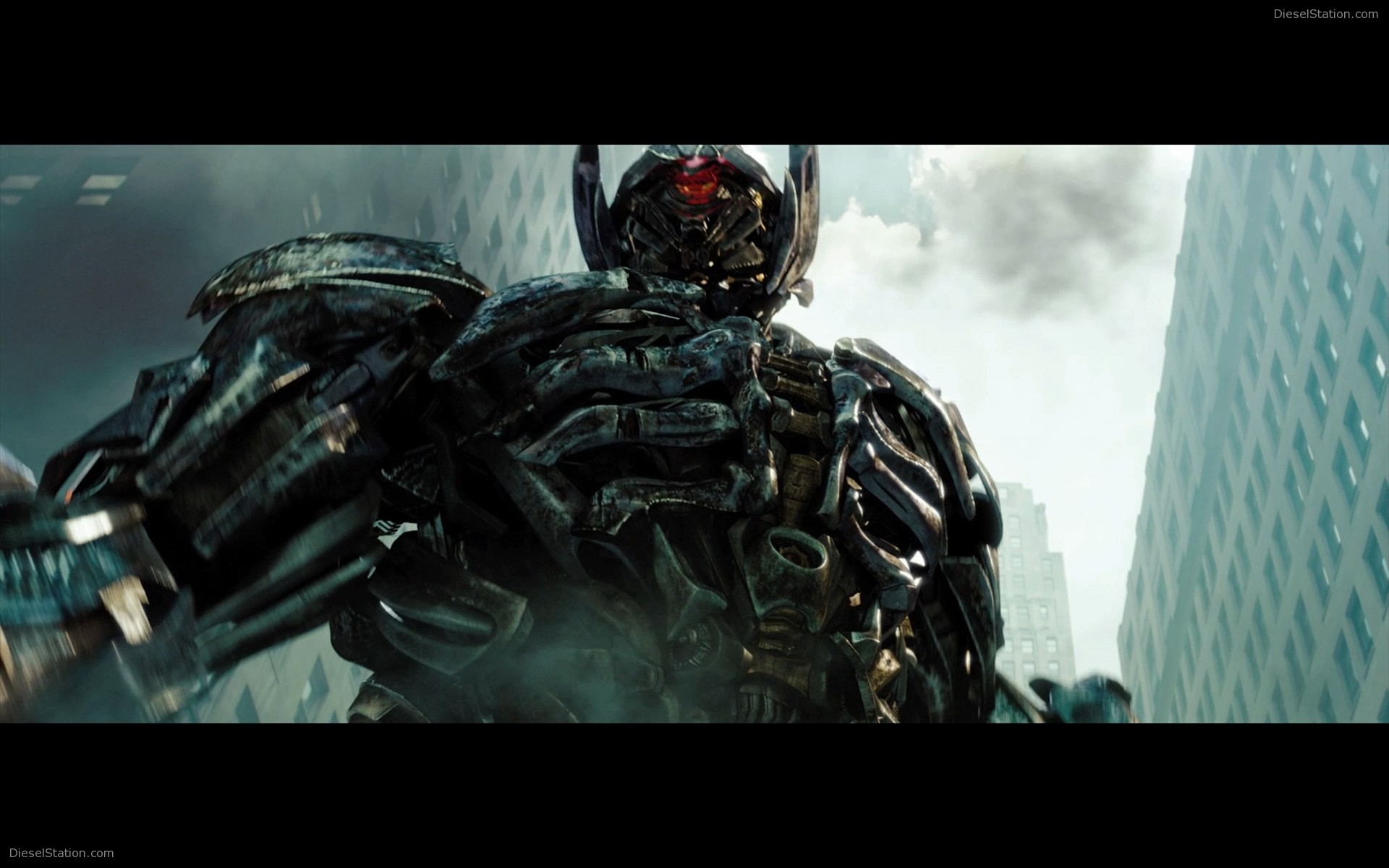 Transformers 3 - Dark Of The Moon 2011