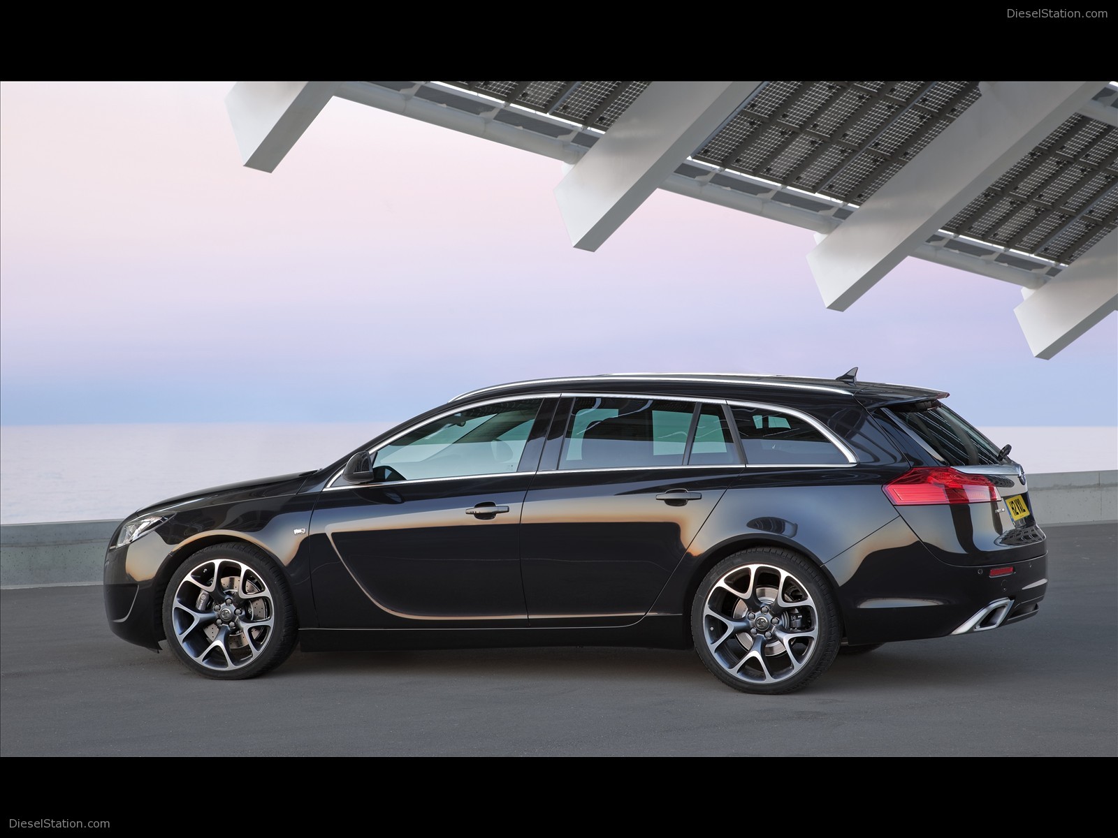 2010 Vauxhall Insignia VXR Sports Tourer