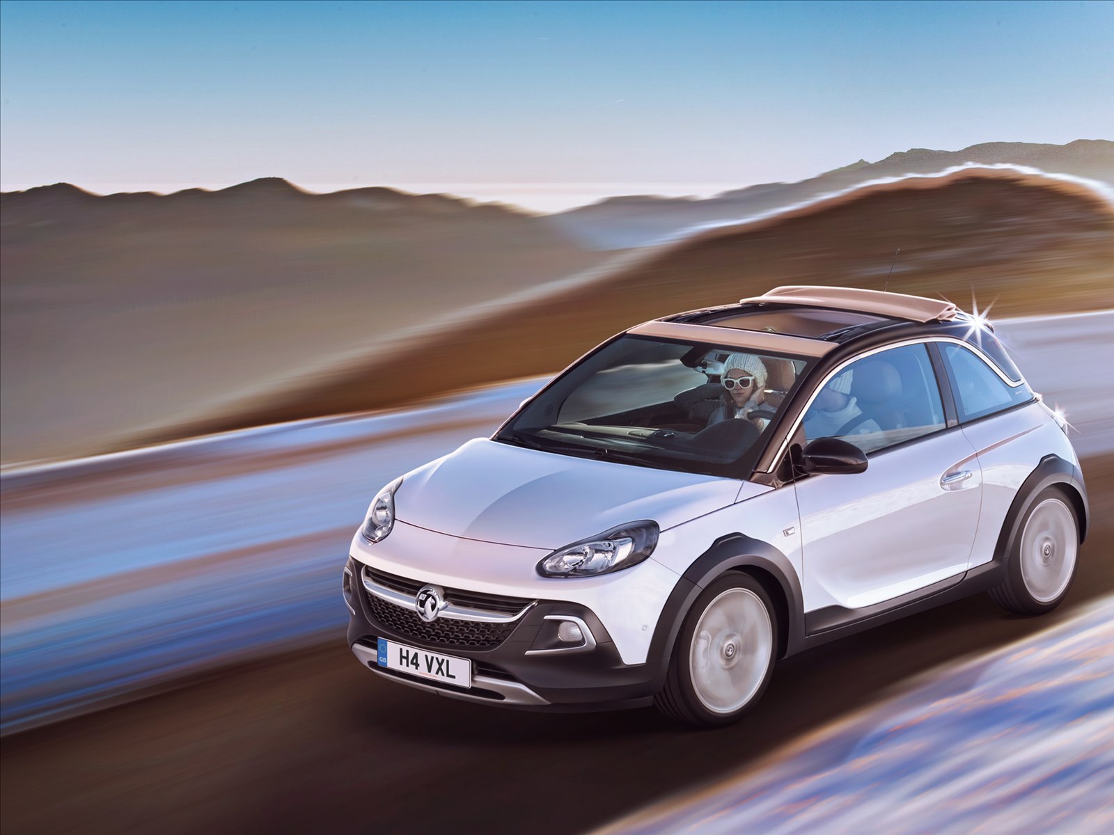 Vauxhall Adam Rocks 2015