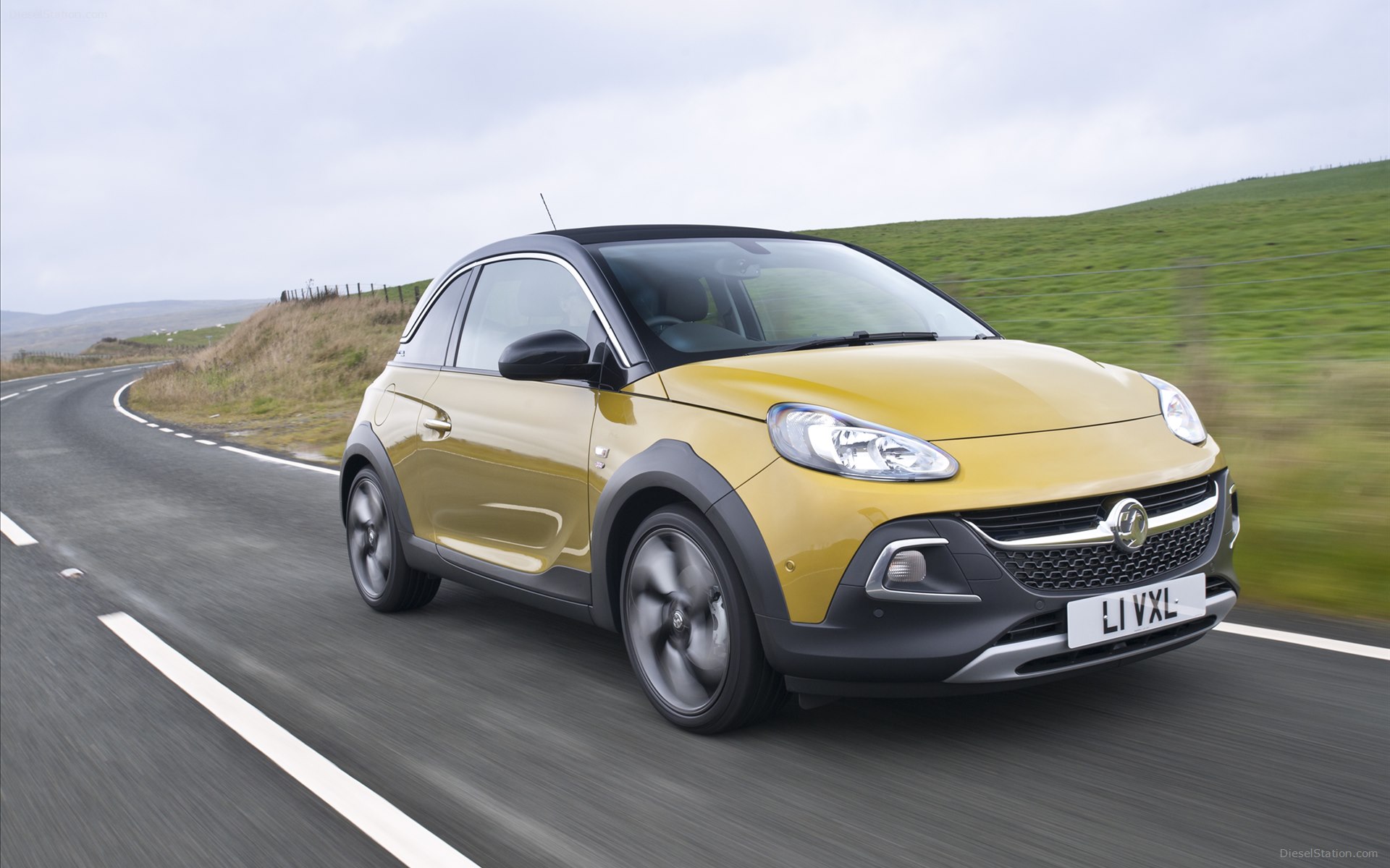 Vauxhall Adam Rocks Air 2015