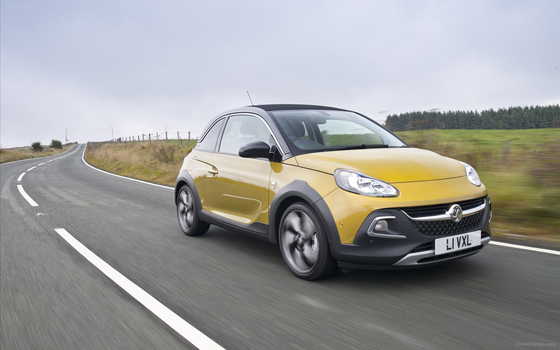 Vauxhall Adam Rocks Air 2015