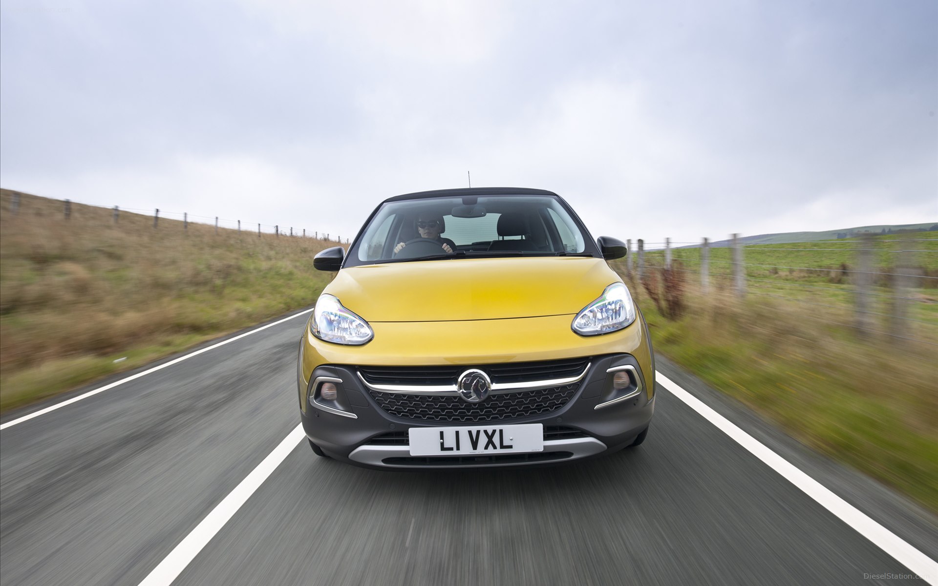 Vauxhall Adam Rocks Air 2015