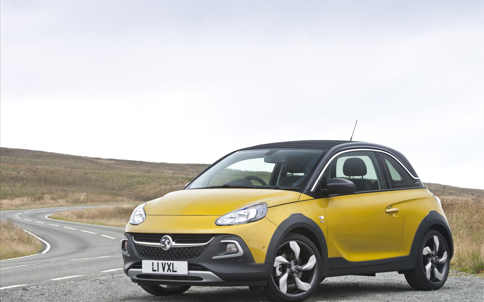 Vauxhall Adam Rocks Air 2015