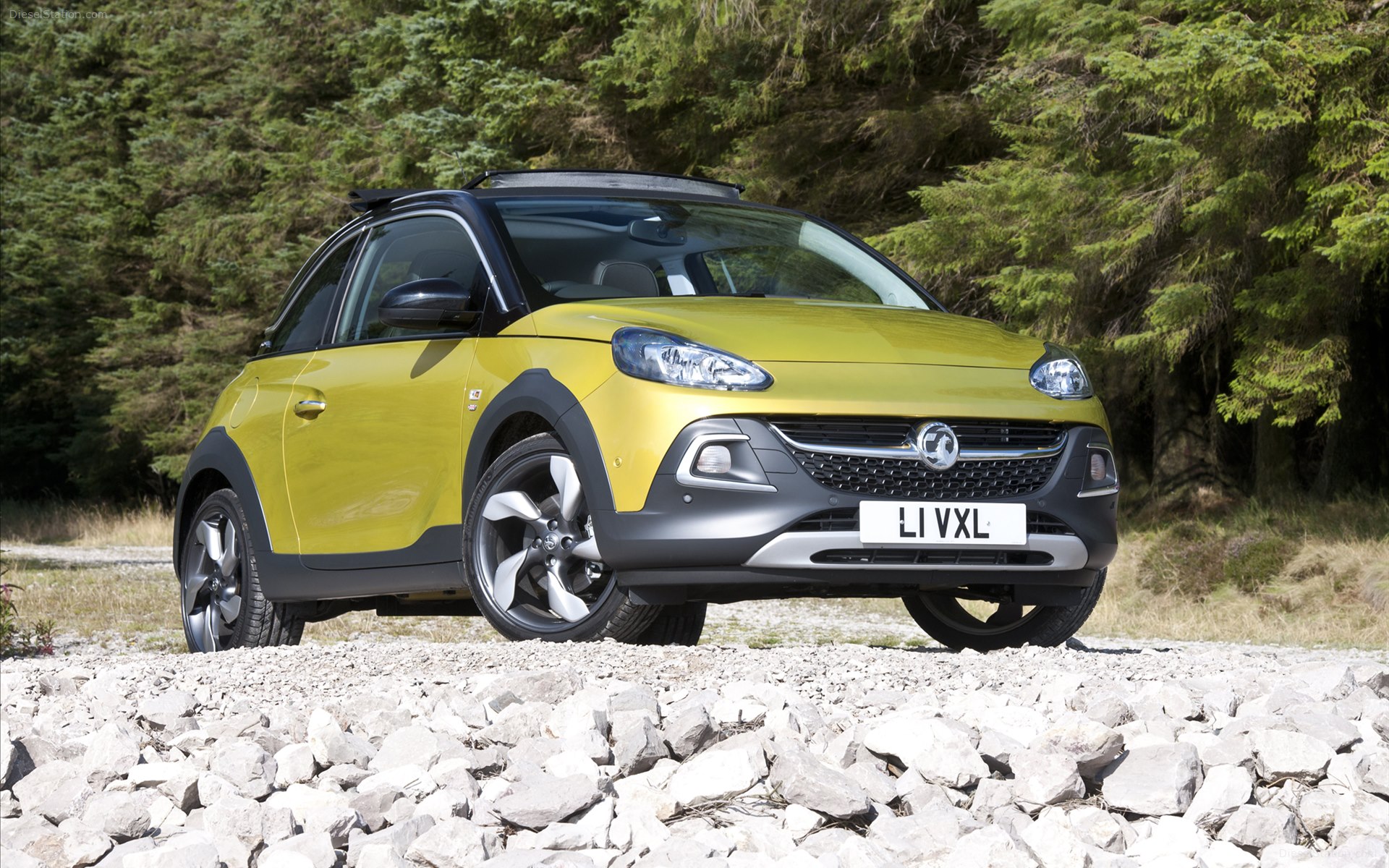 Vauxhall Adam Rocks Air 2015