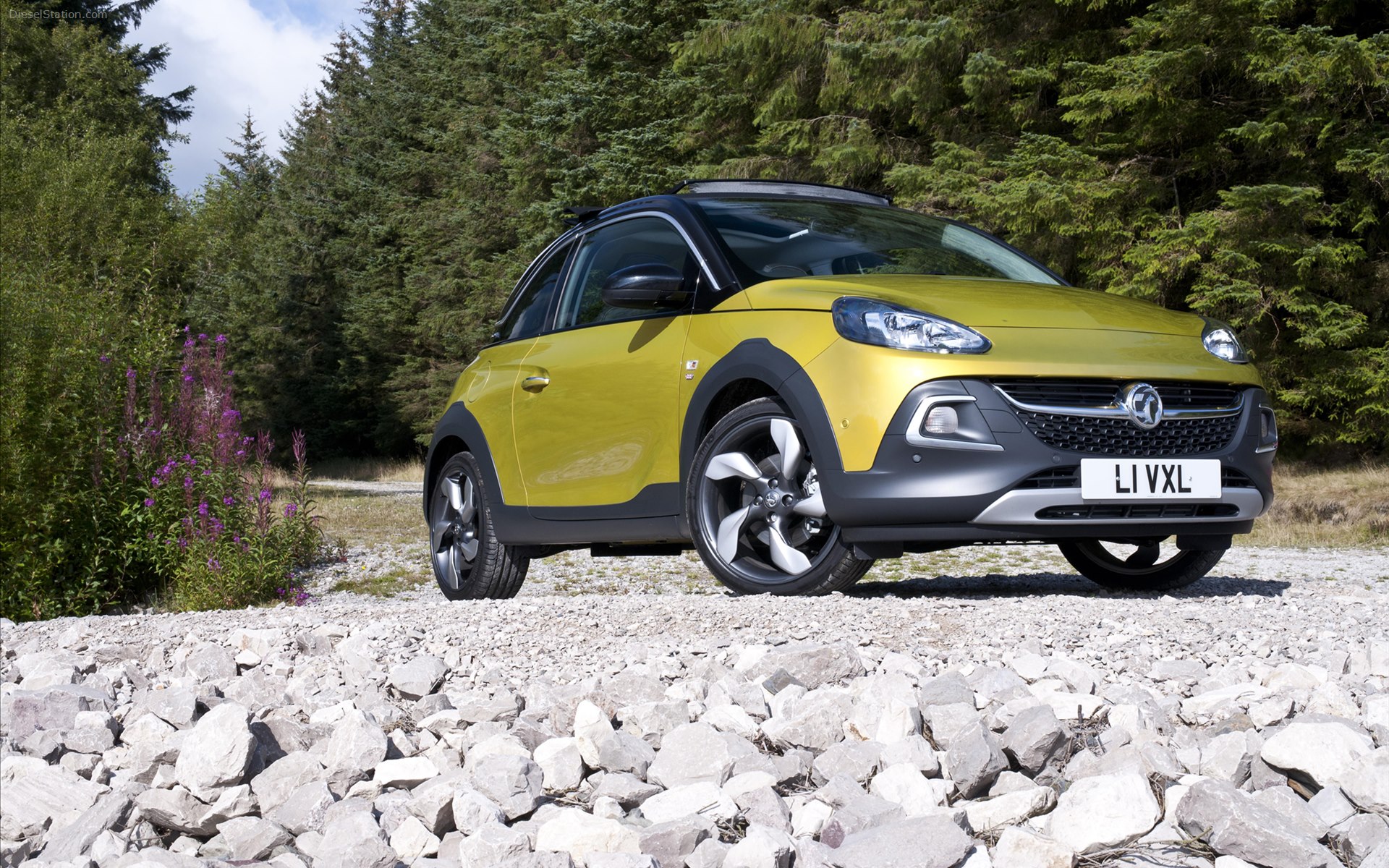 Vauxhall Adam Rocks Air 2015