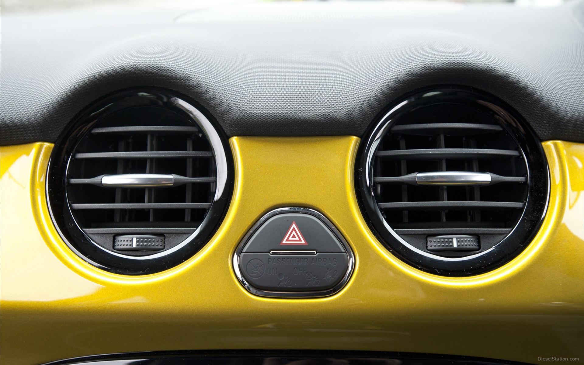Vauxhall Adam Rocks Air 2015