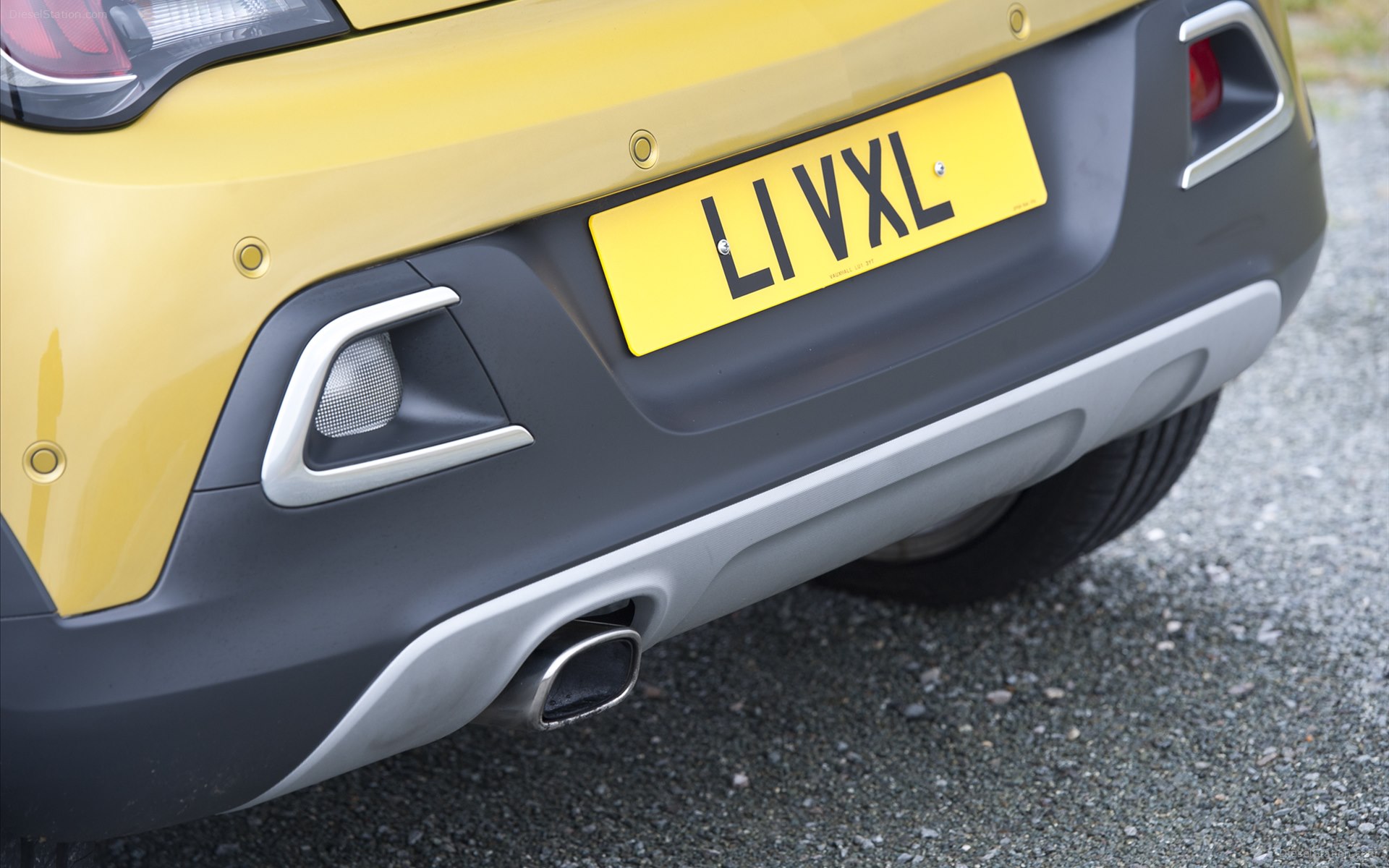 Vauxhall Adam Rocks Air 2015
