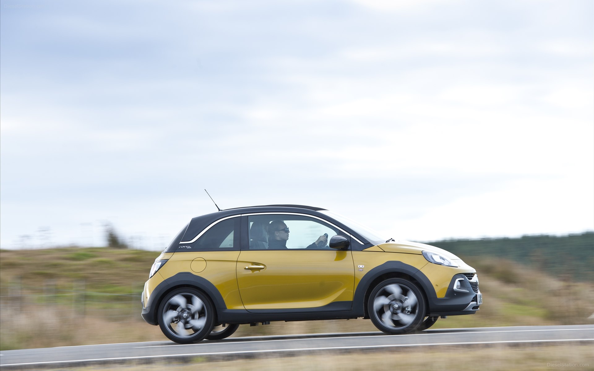 Vauxhall Adam Rocks Air 2015