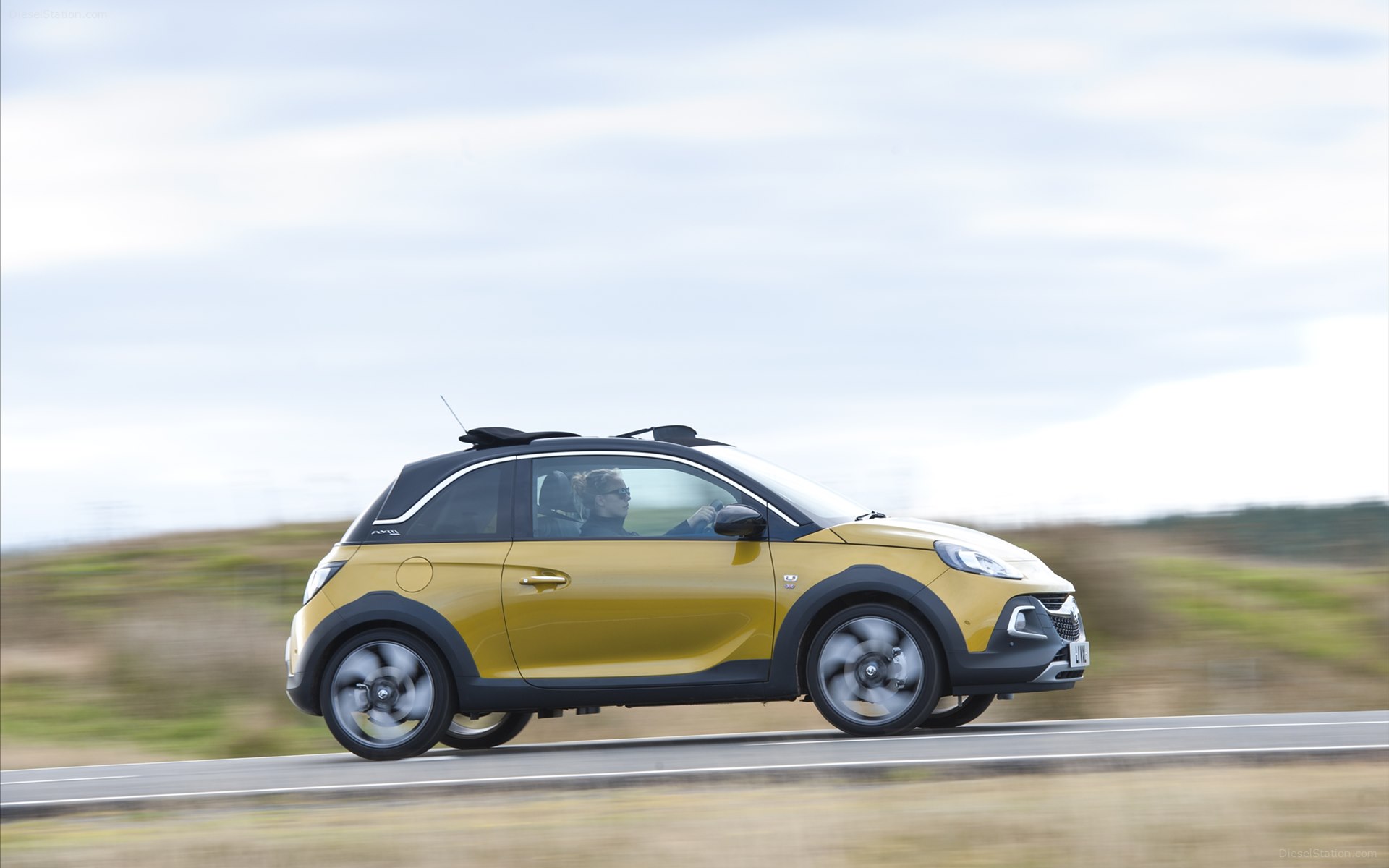 Vauxhall Adam Rocks Air 2015