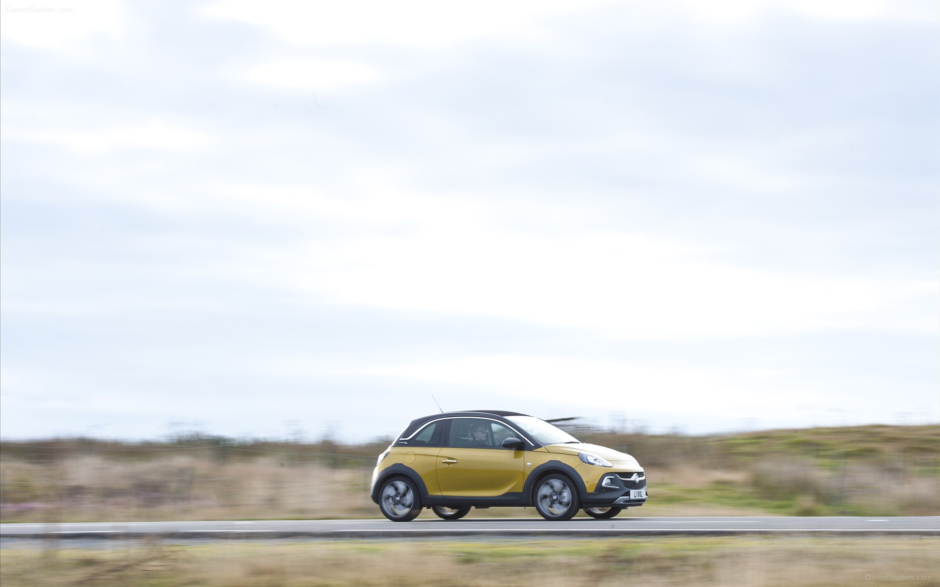 Vauxhall Adam Rocks Air 2015