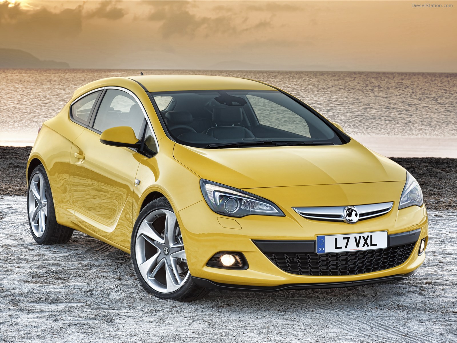 Vauxhall Astra GTC 2012