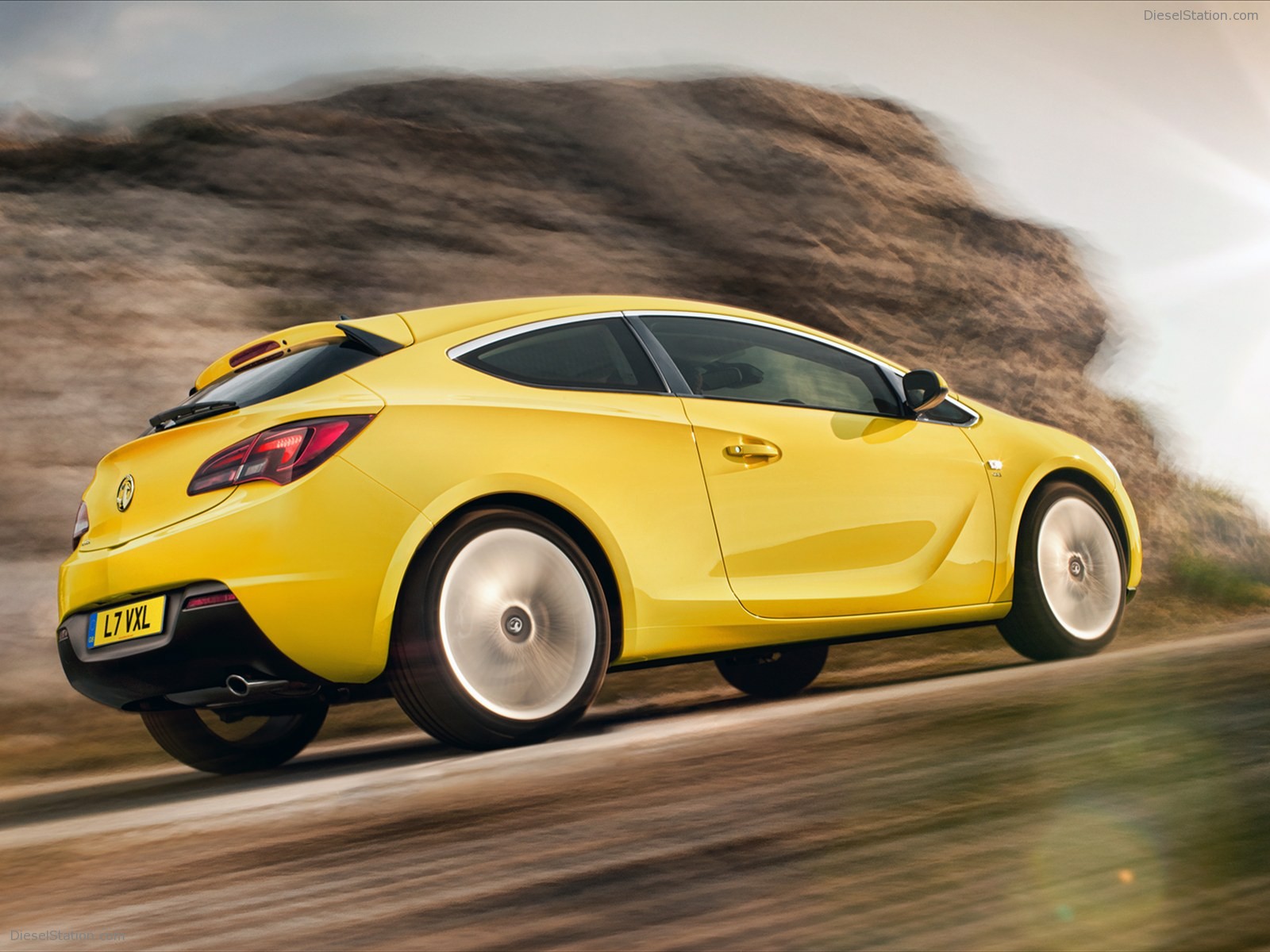 Vauxhall Astra GTC 2012