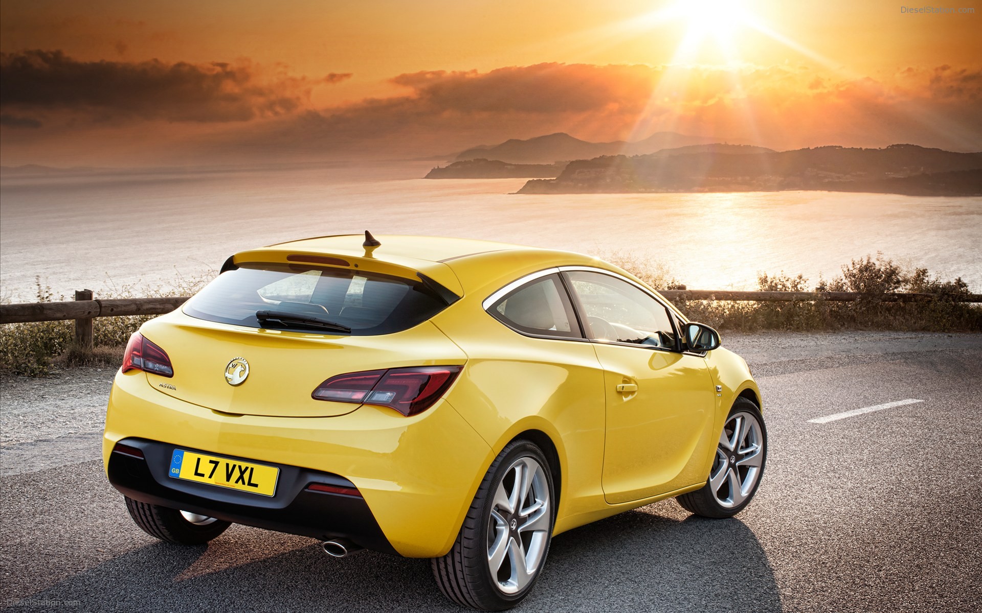 Vauxhall Astra GTC 2012