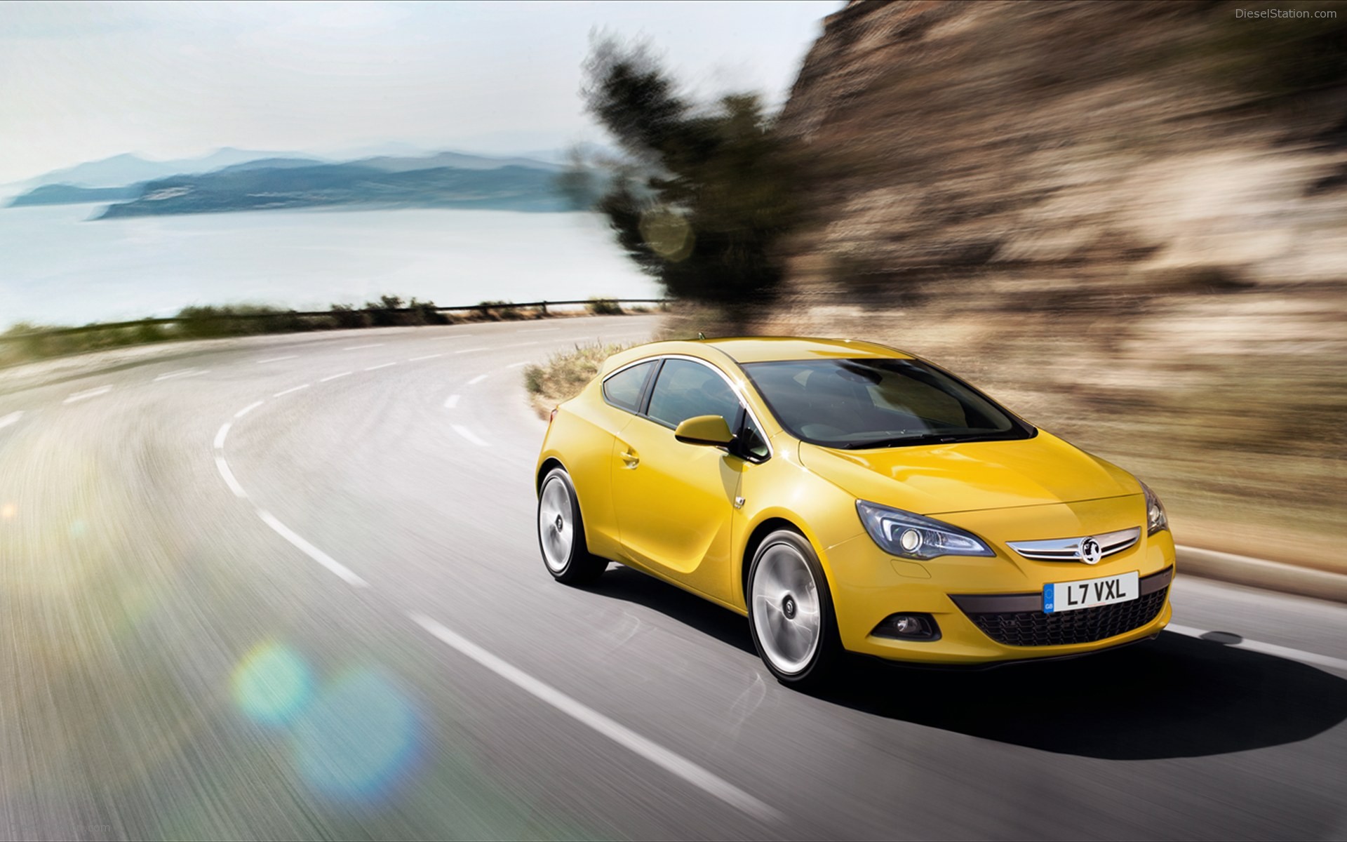 Vauxhall Astra GTC 2012