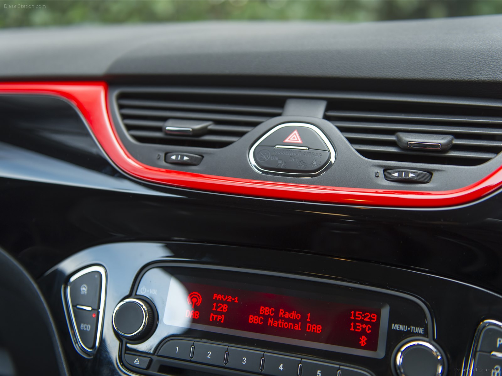 Vauxhall Corsavan 2015