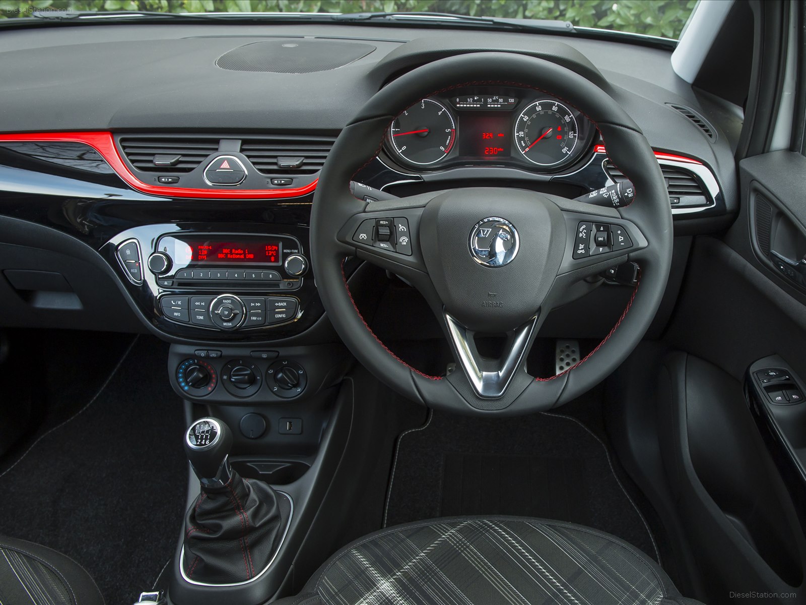 Vauxhall Corsavan 2015