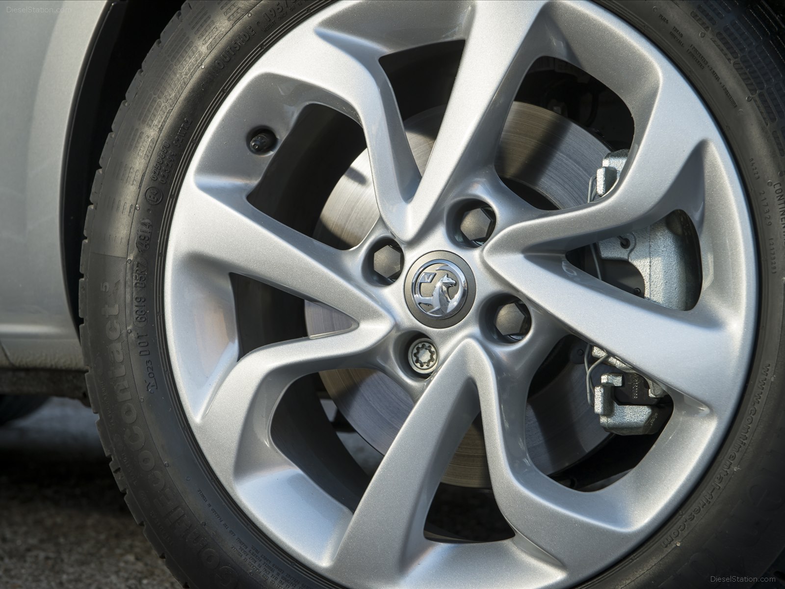 Vauxhall Corsavan 2015
