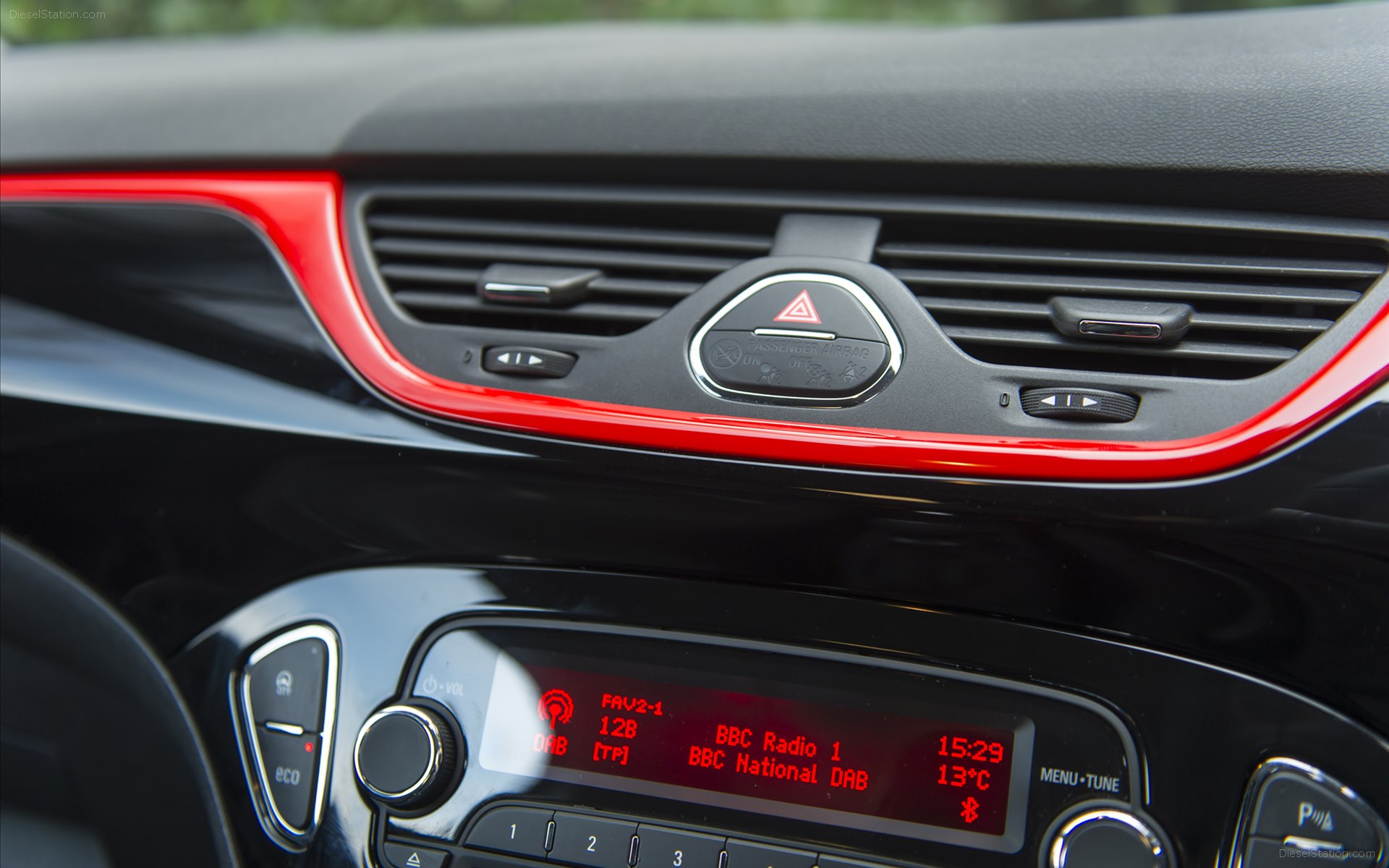Vauxhall Corsavan 2015