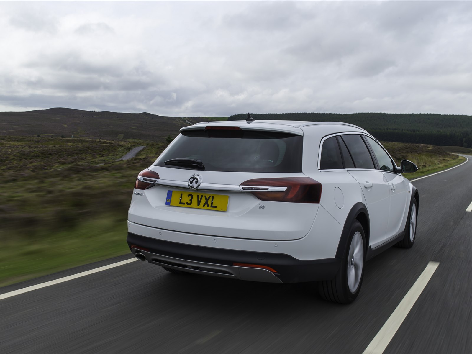 Vauxhall Insignia Country Tourer 2014